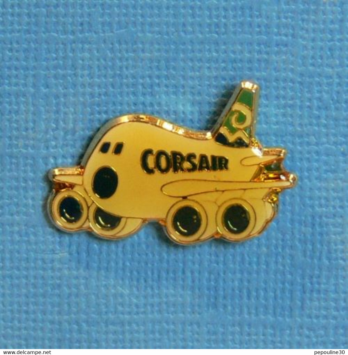 1 PIN'S //  ** CORSAIR INTERNATIONAL / Cie AÉRIENNE FRANÇAISE 1981 / BASÉE AÉROPORT DE PARIS-ORLY ** . (Corsair) - Avions