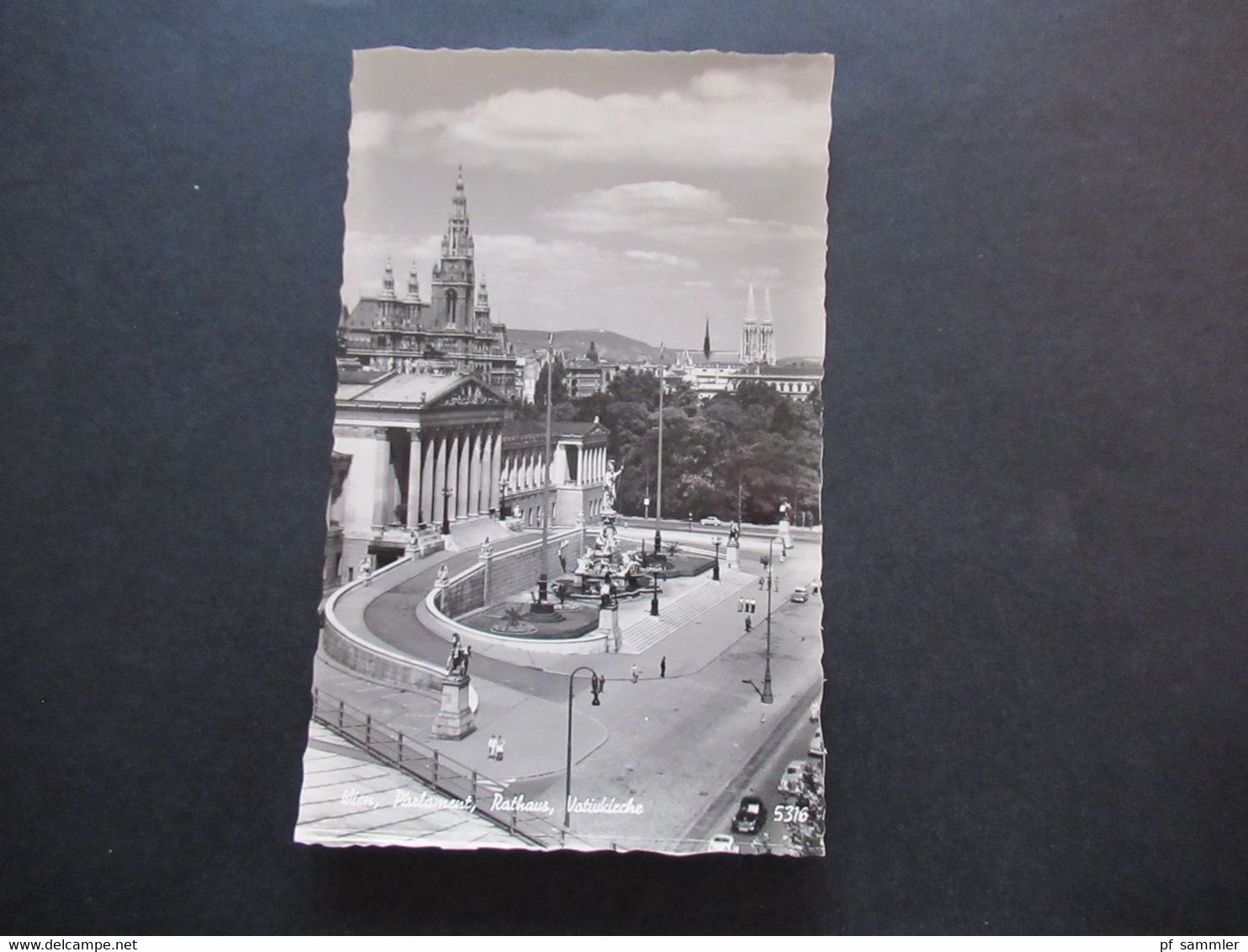 Österreich 1959 Echtfoto AK Wien Parlament, Rathaus, Vativkirche Verlag HDH Nach Zagreb Gesendet Freimarken Trachten - Vienna Center