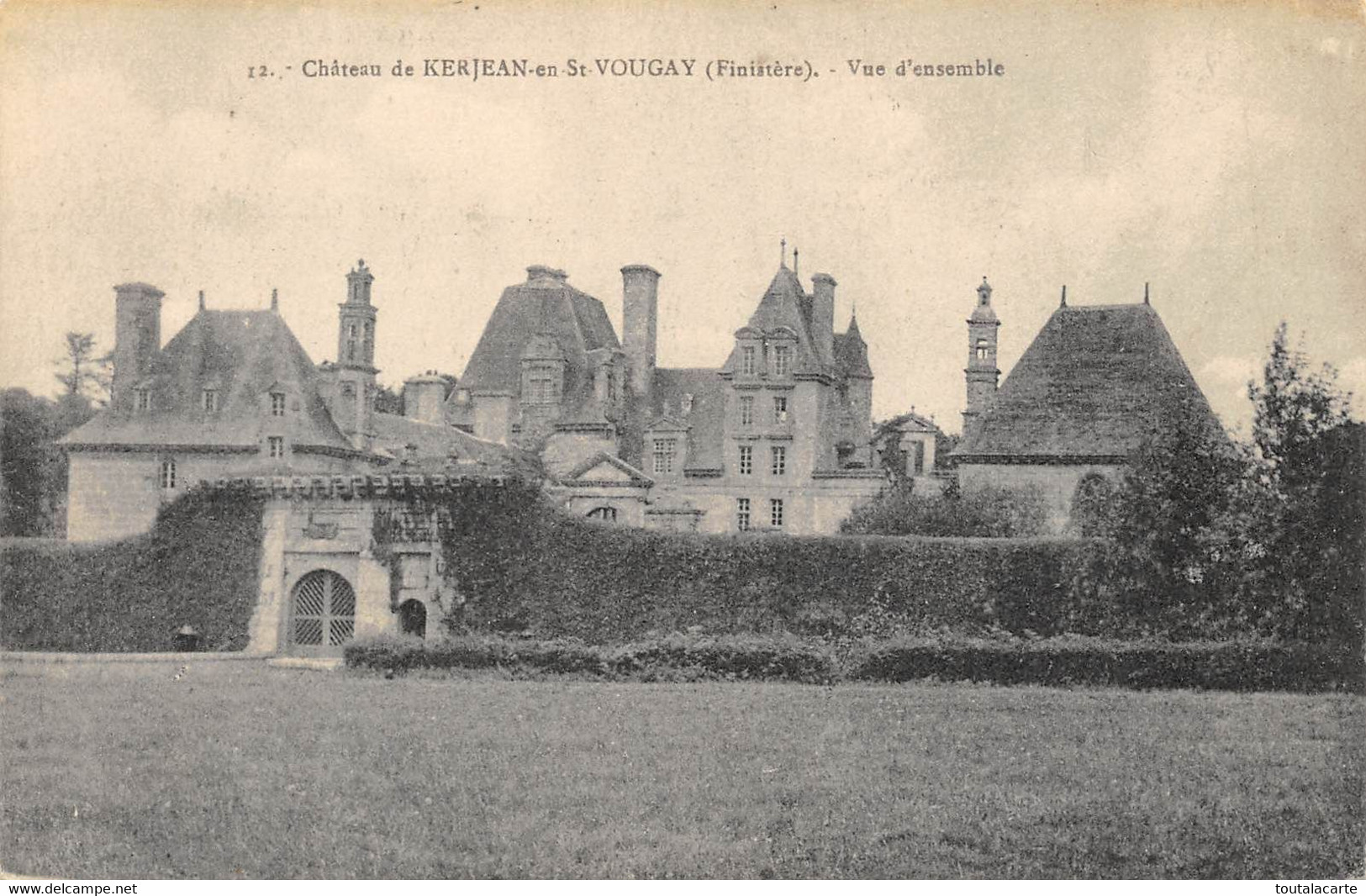 CPA 29 ST VOUGAY  CHATEAU DE KERJEAN  VUE D ENSEMBLE - Saint-Vougay