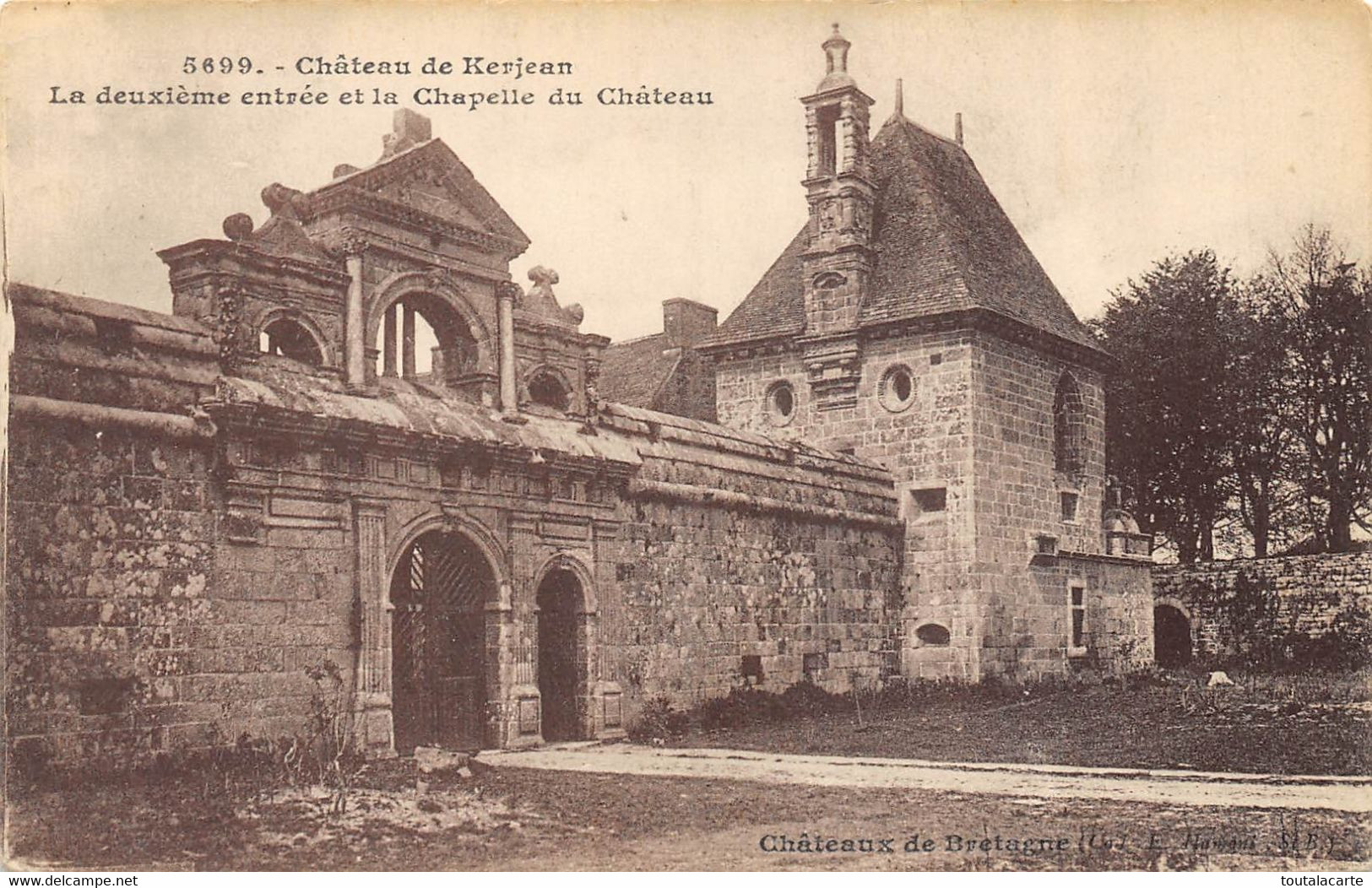 CPA 29 ST VOUGAY  CHATEAU DE KERJEAN  LA DEUXIEME ENTREE ET LA CHAPELLE DU CHATEAU - Saint-Vougay