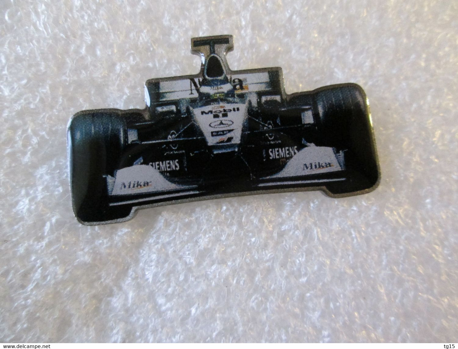 PIN'S  FORMULE 1   MERCEDES  BENZ   MIKA  HAKKINEN - Mercedes