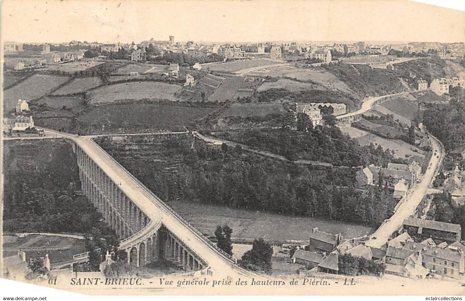 Saint  Brieuc         22         Vue Générale Prise Des Hauteurs De Plérin      (Voir Scan) - Saint-Brieuc