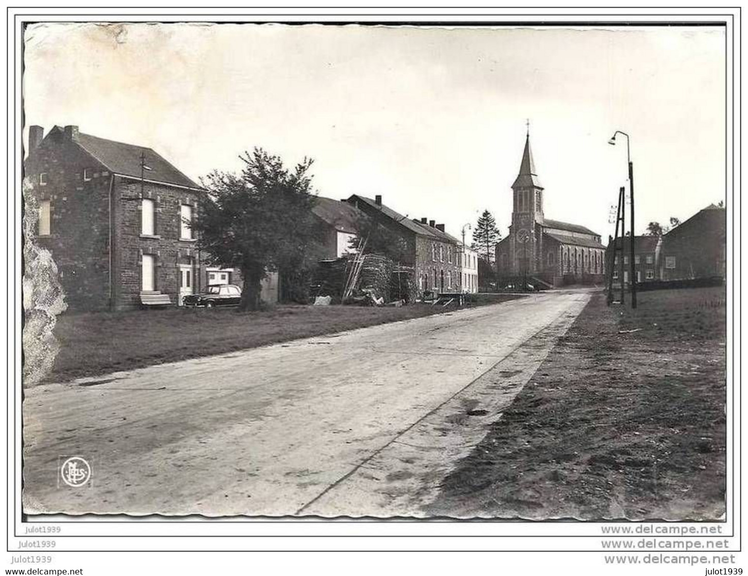 BOURSEIGNE - NEUVE ..-- GEDINNE ..-- Grand ' Rue .    Un Peu Abimée En Haut à Gauche . - Gedinne