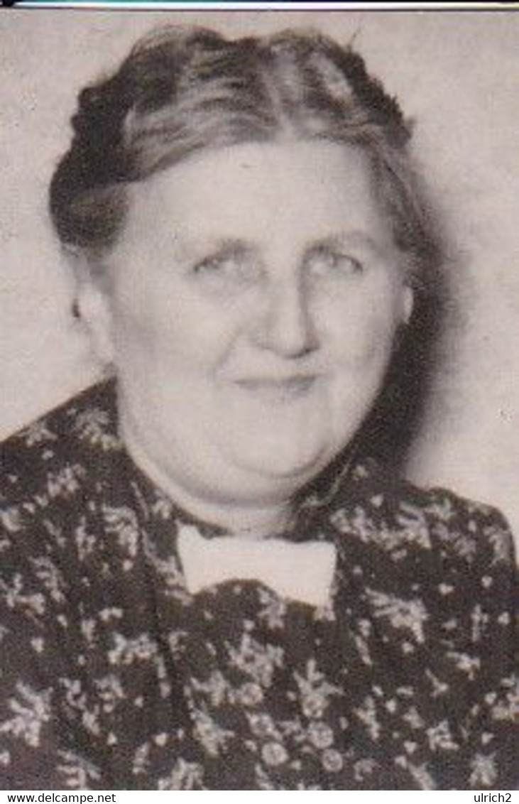 Foto Ältere Frau In Kleid - Porträt - 6*4cm  (53834) - Ohne Zuordnung