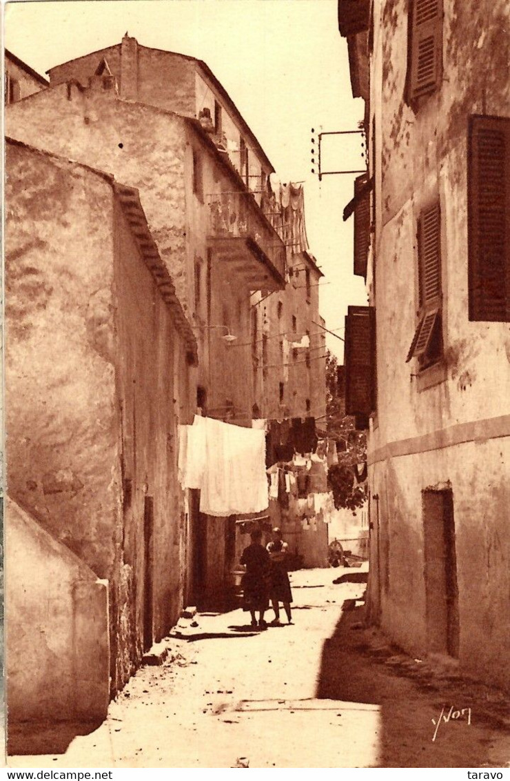 CORSE -- Une Vieille Rue D'AJACCIO, Un Jour De Lessive - Petit Animation - Ajaccio