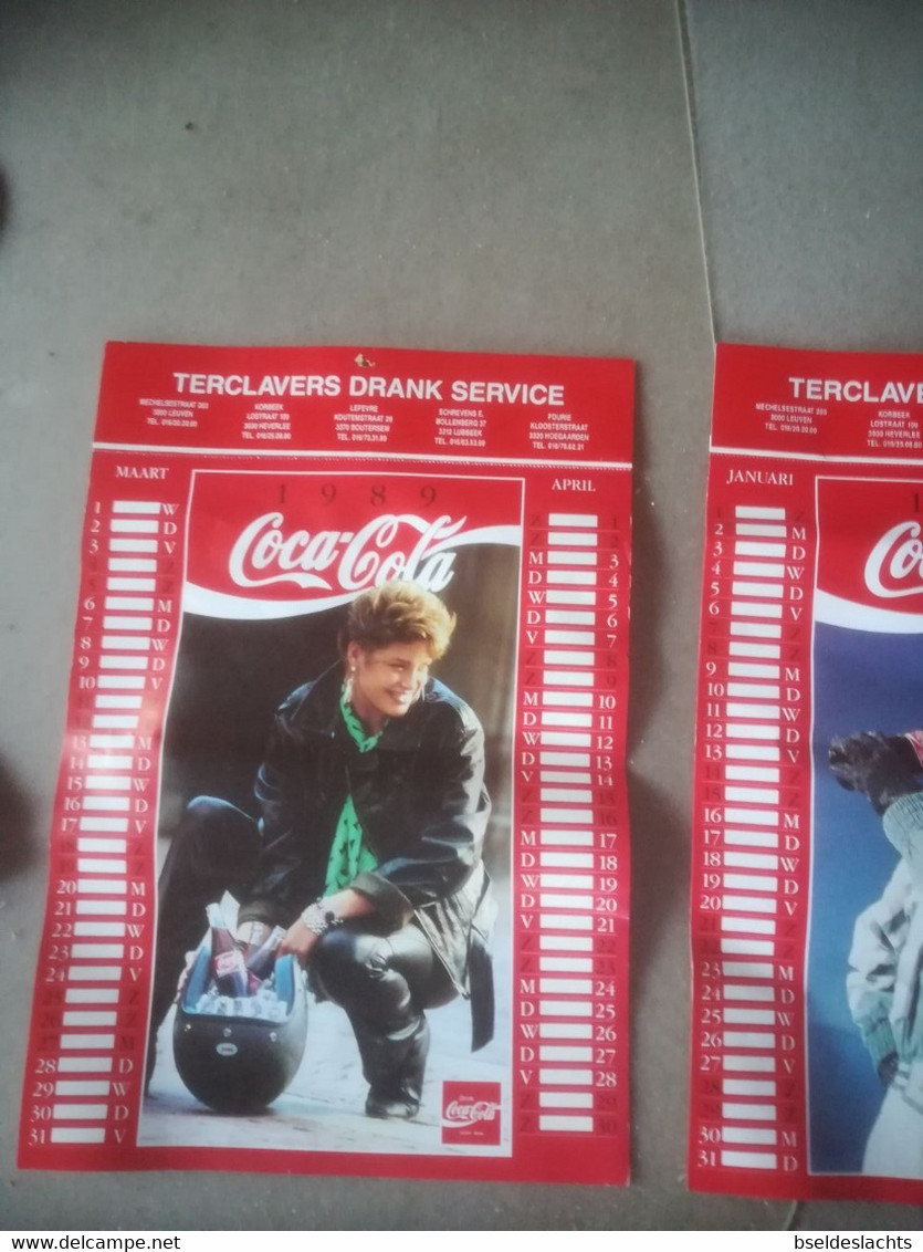 Lot Coca Cola: Bodywarmer, Pet, Kroonkurktrekker, Kalenders, Glas, Potlood, Onderzetters, Frisbee, Fles, Kroonkurken - Autres & Non Classés