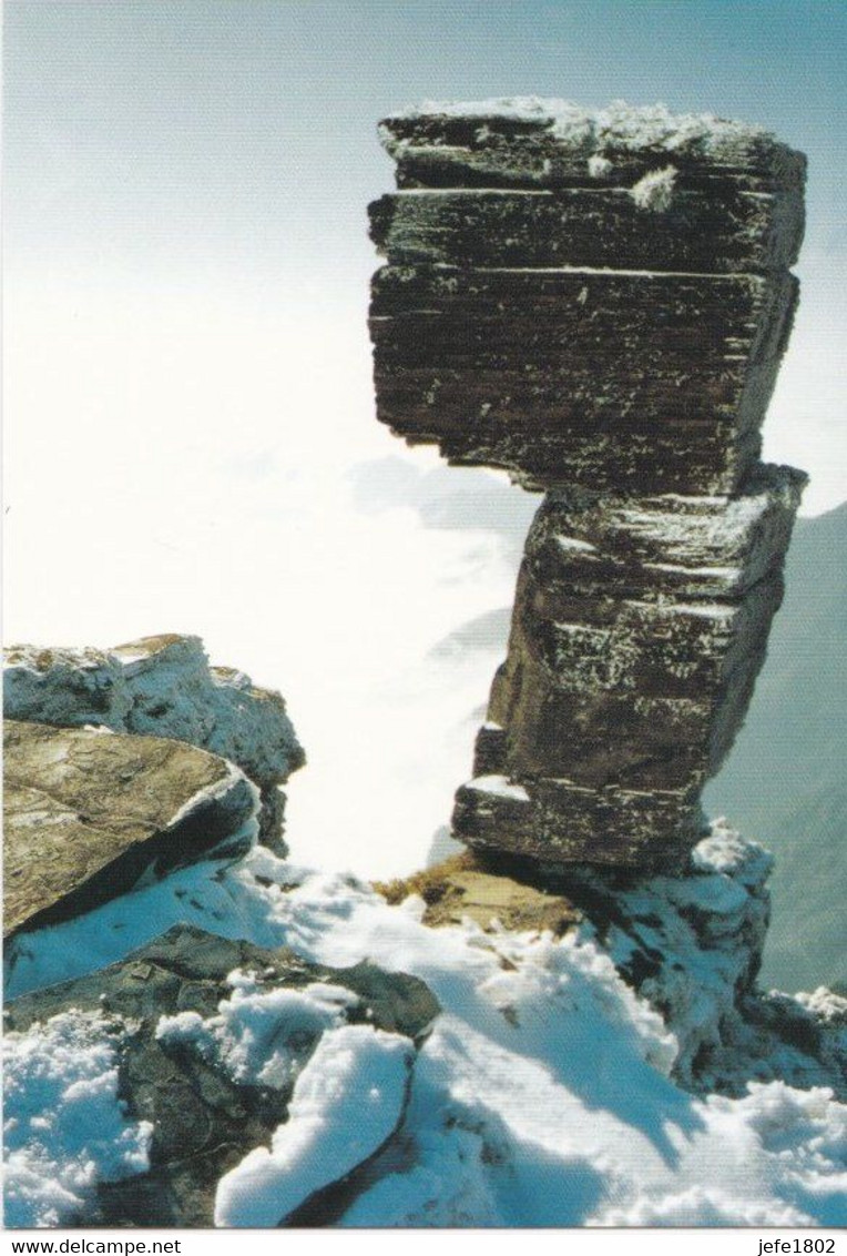The Fanjingshan Mountain - Andere & Zonder Classificatie