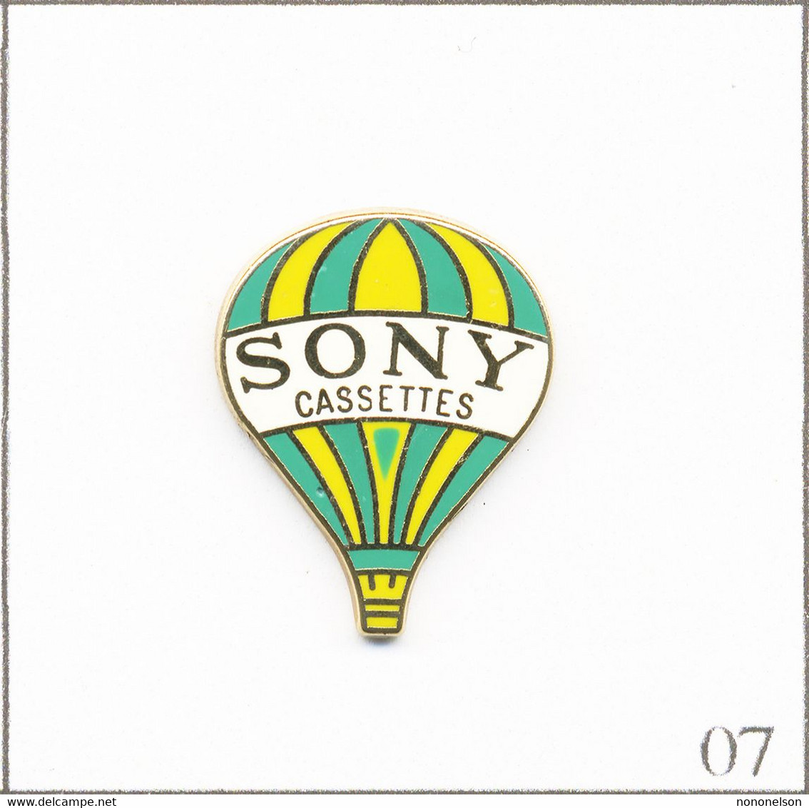 Pin's Transport - Montgolfière / Ballon Sony - Version Vert & Jaune. Estampillé Sony 1989. Zamac. T754-07 - Montgolfières