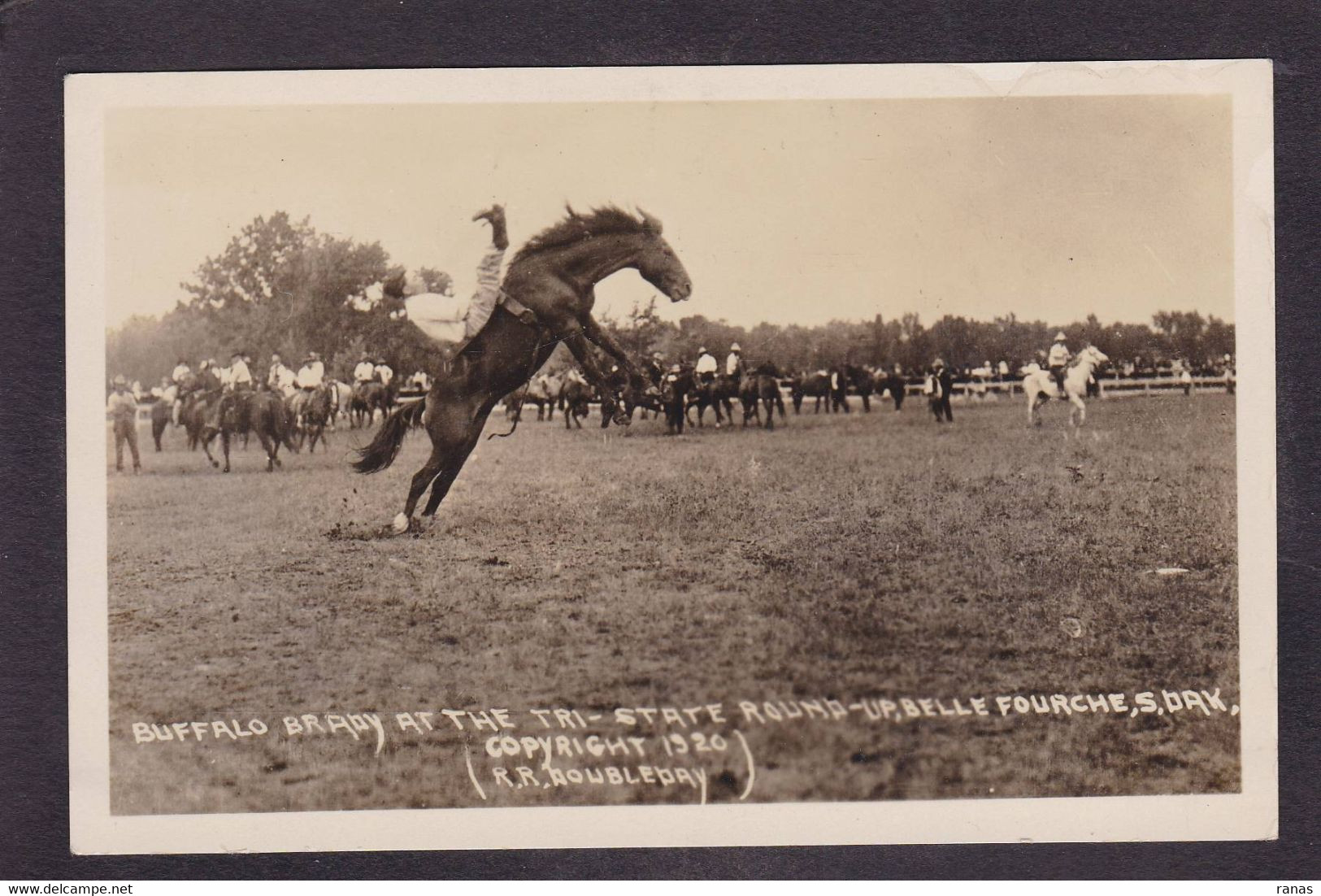 CPA Cheval Carte Photo Rodéo Non Circulé Amérique Buffalo Brady - Chevaux