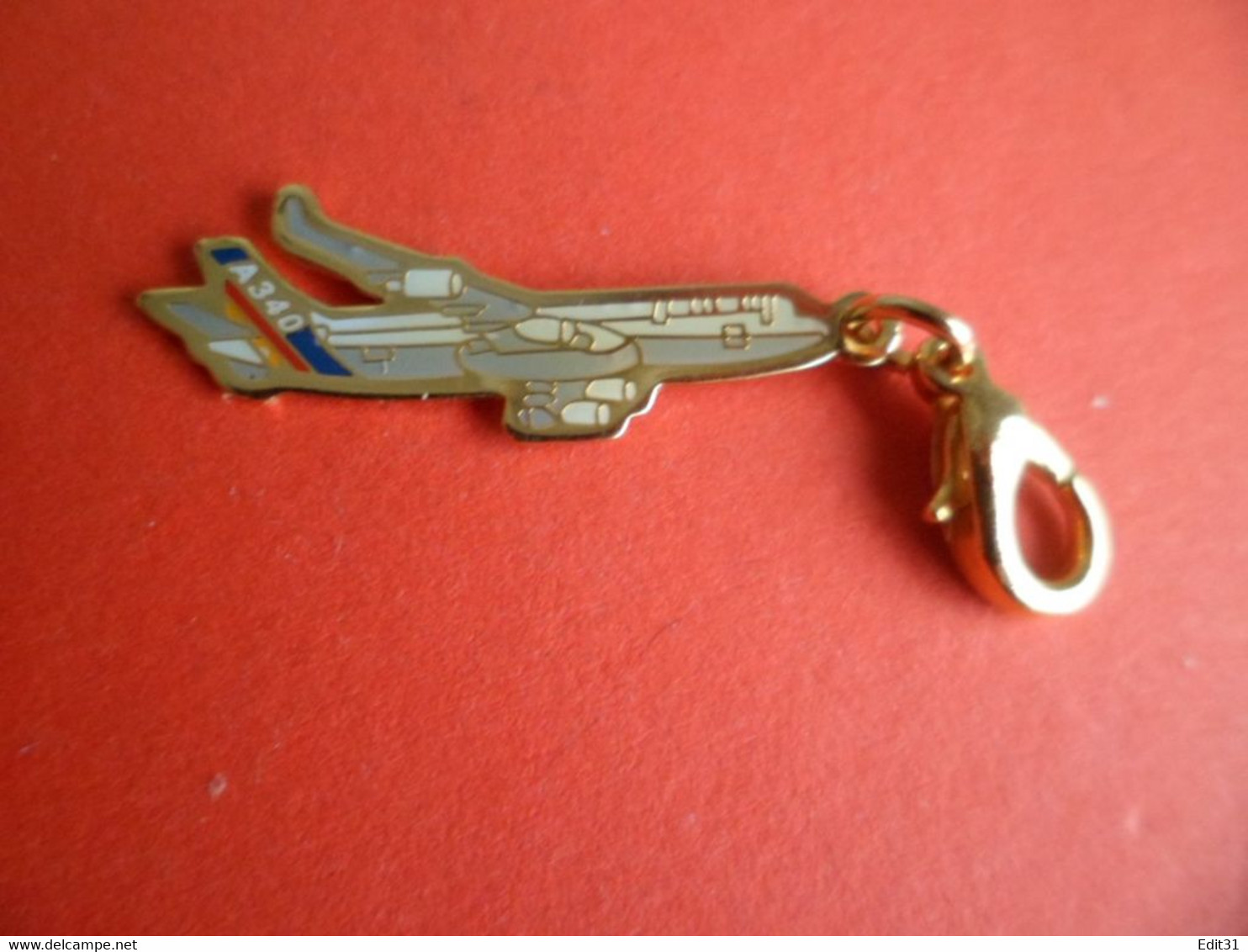 No Pins Pendentif Avion Aviation Airbus A 340 - - Avions