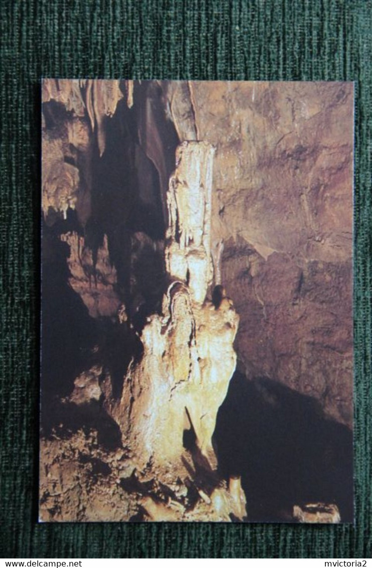 Grottes De LACAVE : L'Eléphant Et Son Palanquin. - Lacave