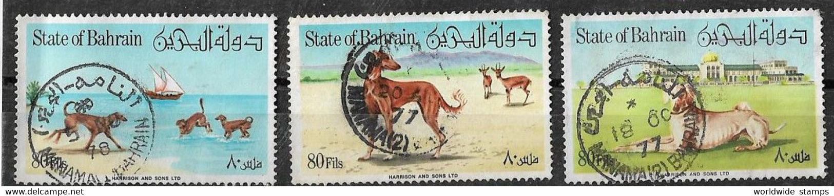 BAHRAIN 1977 DOGS OF THE WORLD - WINDHONDEN Used. - Bahreïn (1965-...)