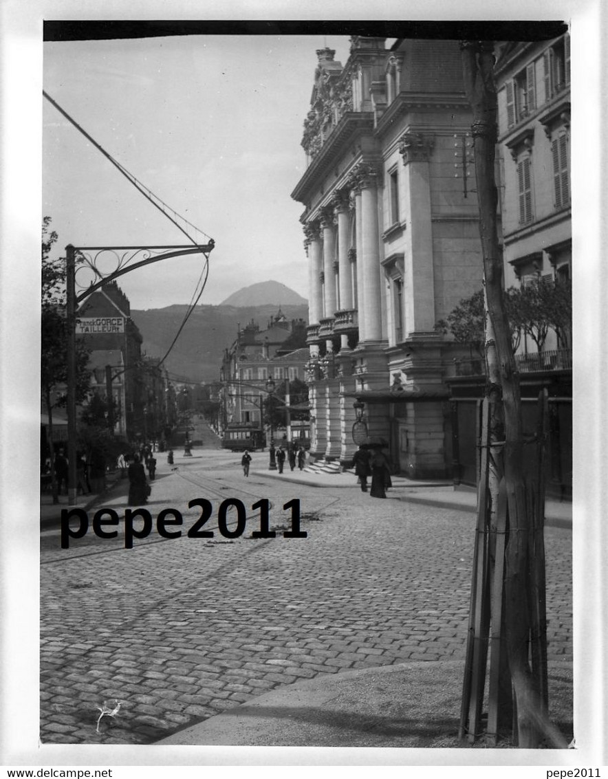 9 Négatifs Photo Plaque De Verre CLERMONT FERRAND En 1900  Rues Animées, Procession, Militaires, Soldats  (Cf SCANS) - Plaques De Verre