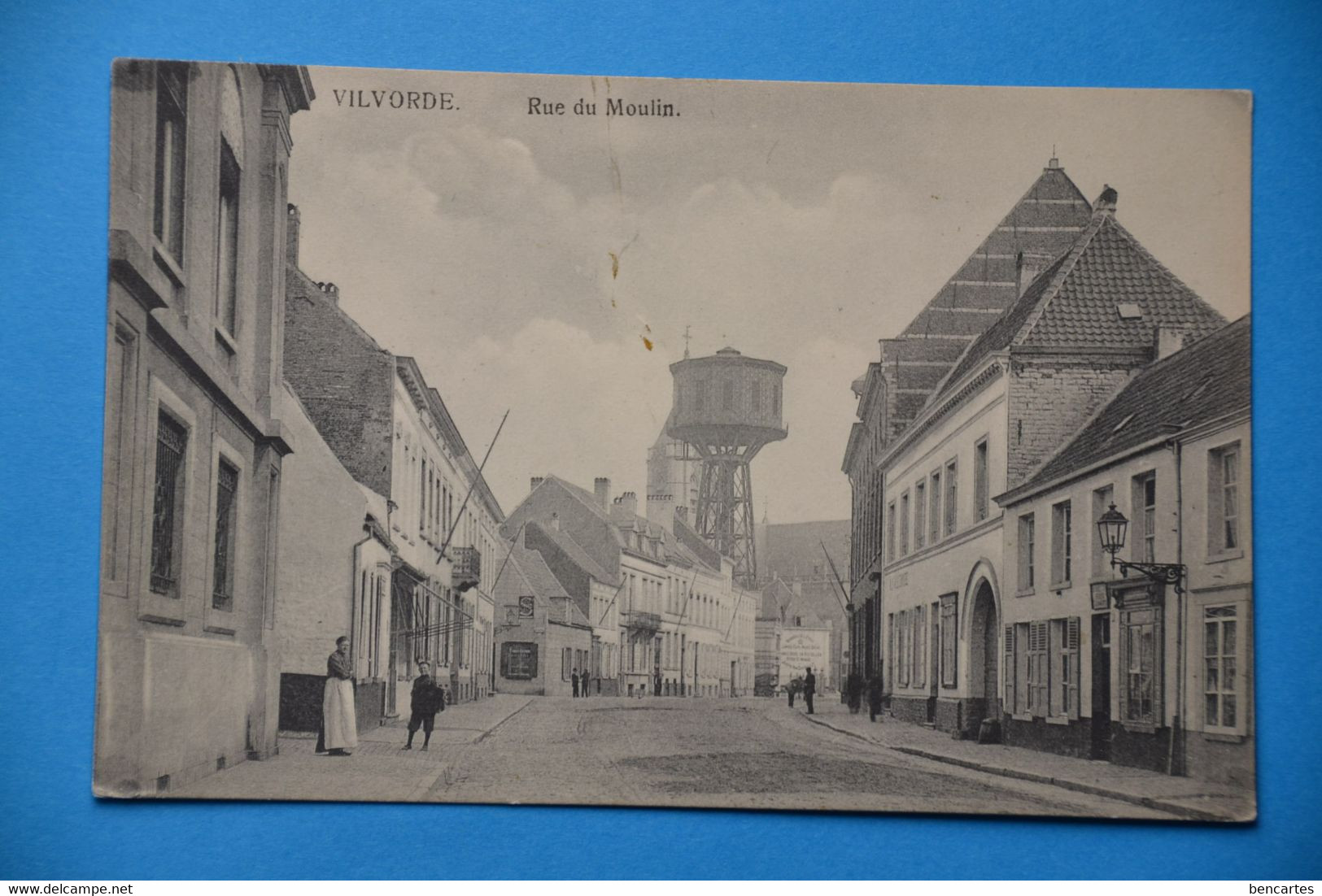 Vilvorde : Rue Du Moulin Avec Le Château D'eau Animée - Vilvoorde