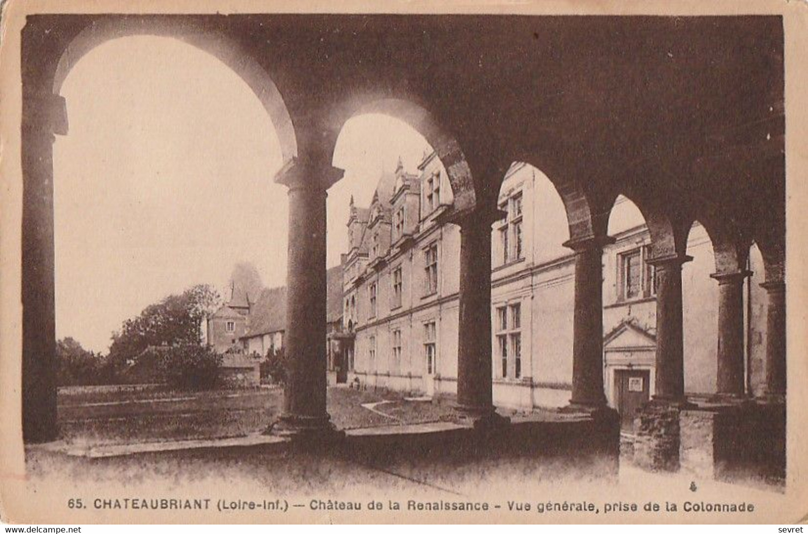 CHATEAUBRIANT. - Château De La Renaissance - Vue Générale, Prise De La Colonnade - Châteaubriant