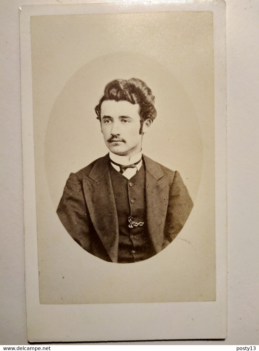 Photo Ancienne CDV - Beau Portrait Jeune Homme - Coiffure étonnante - Mode - Dédicace -Photo De Cassan à Montauban - TBE - Anciennes (Av. 1900)