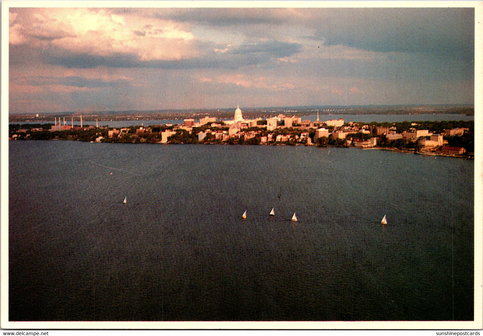 Wisconsin Madison With Lake Mendota In Foreground - Madison