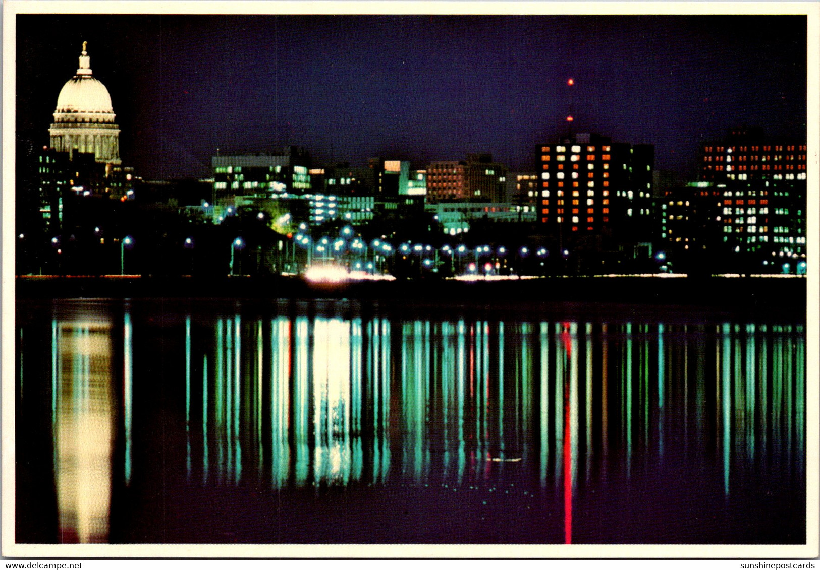 Wisconsin Madison Downtown From Across Lake Mendota - Madison