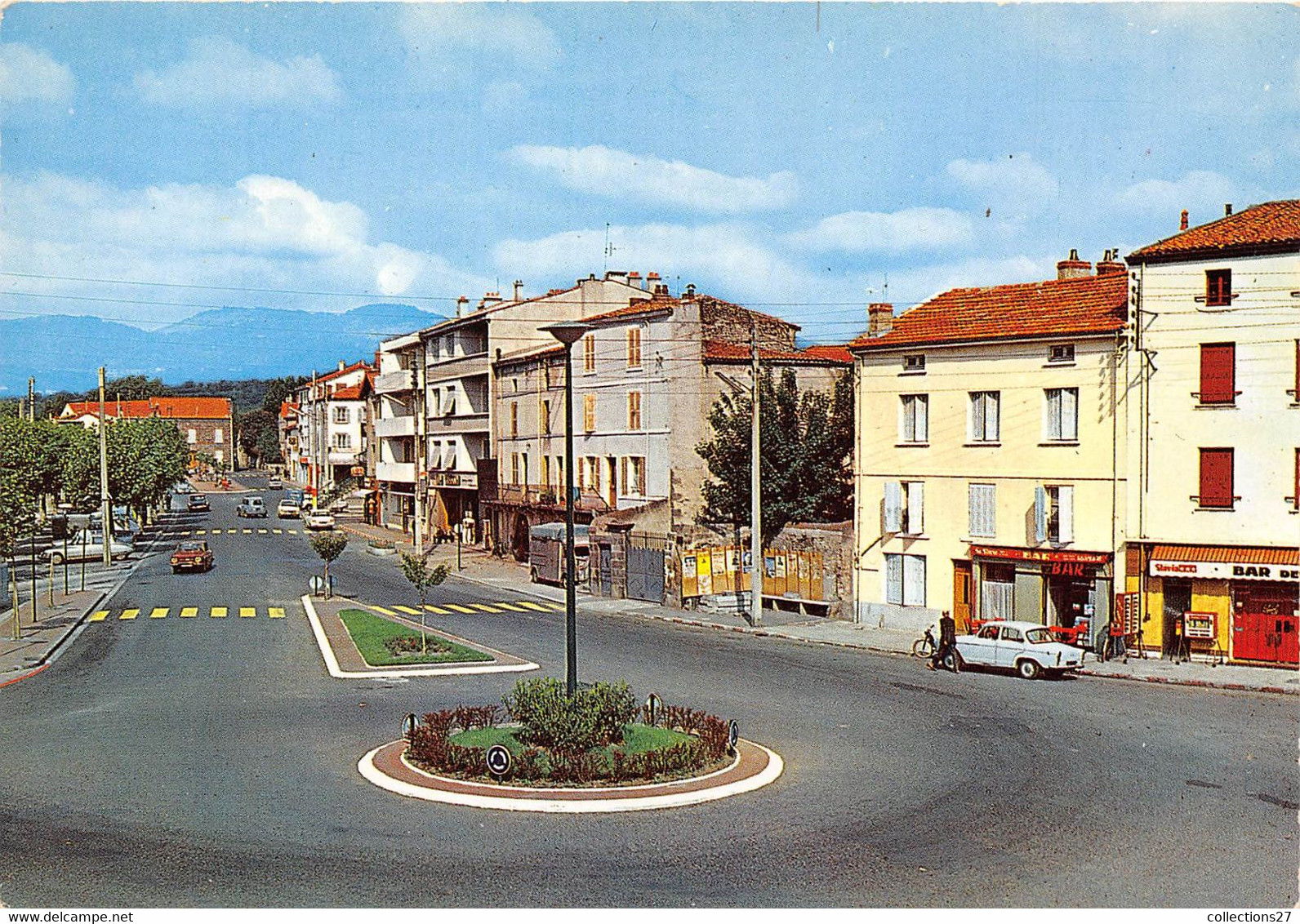 63-AUBIERE- PLACE DES RAMACLES - Aubiere