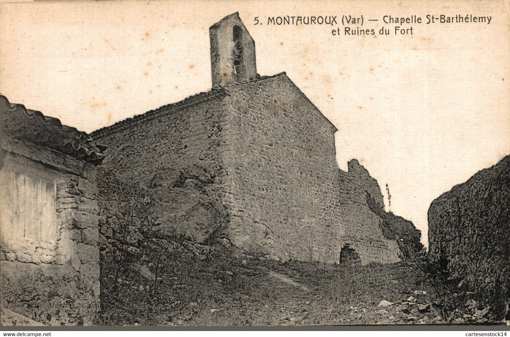 N° 4882 Z -cpa Montauroux -chapelle St Barthélemy Et Ruines- - Montauroux