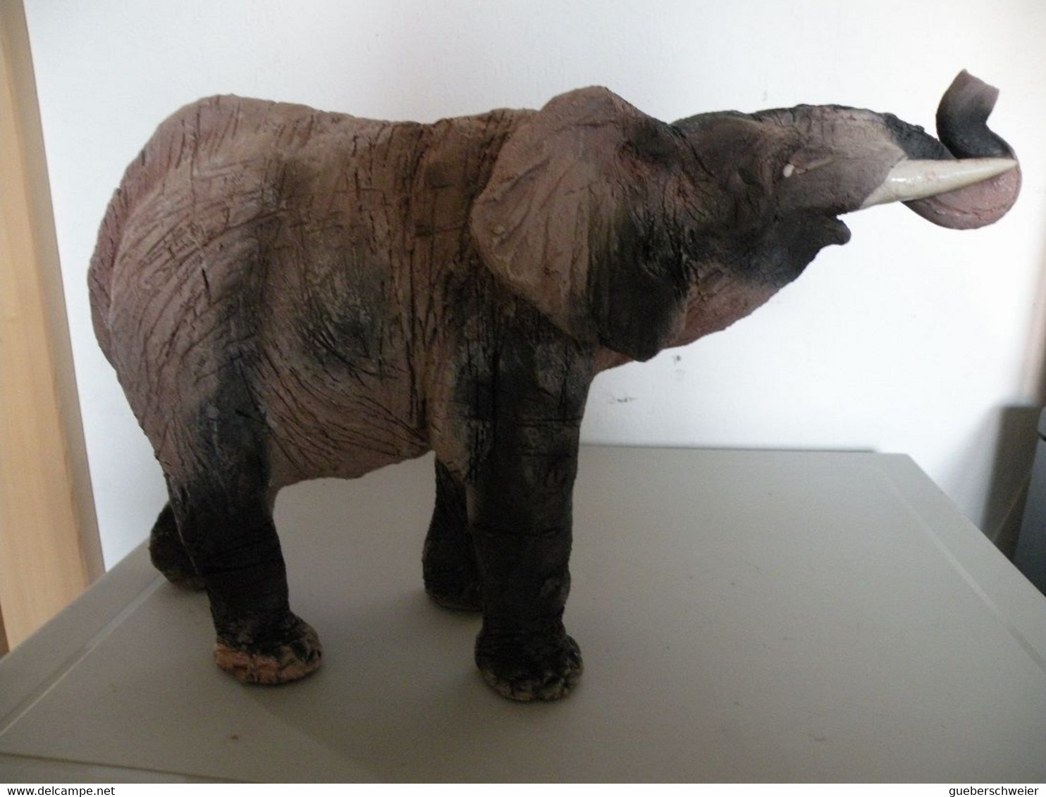 Eléphant en terre cuite RAKU signé de François Marquet pièce unique