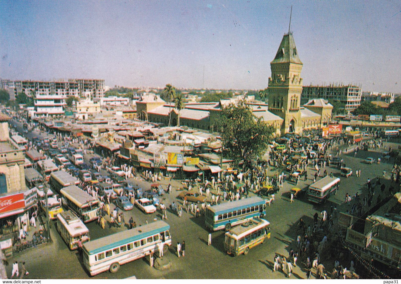 AUTOCARS  Au PAKISTAN - Bus & Autocars