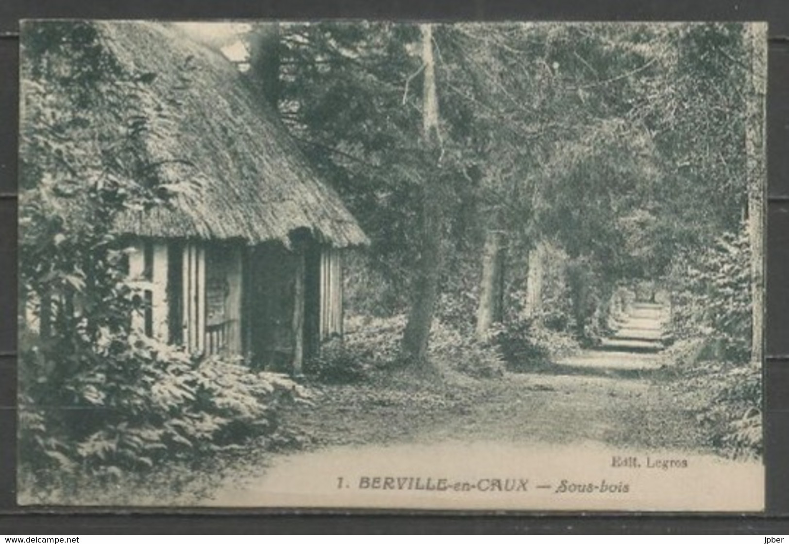 France - 1 CP De BERVILLE-EN-CAUX - Sous-bois - Maison Normande - Andere & Zonder Classificatie