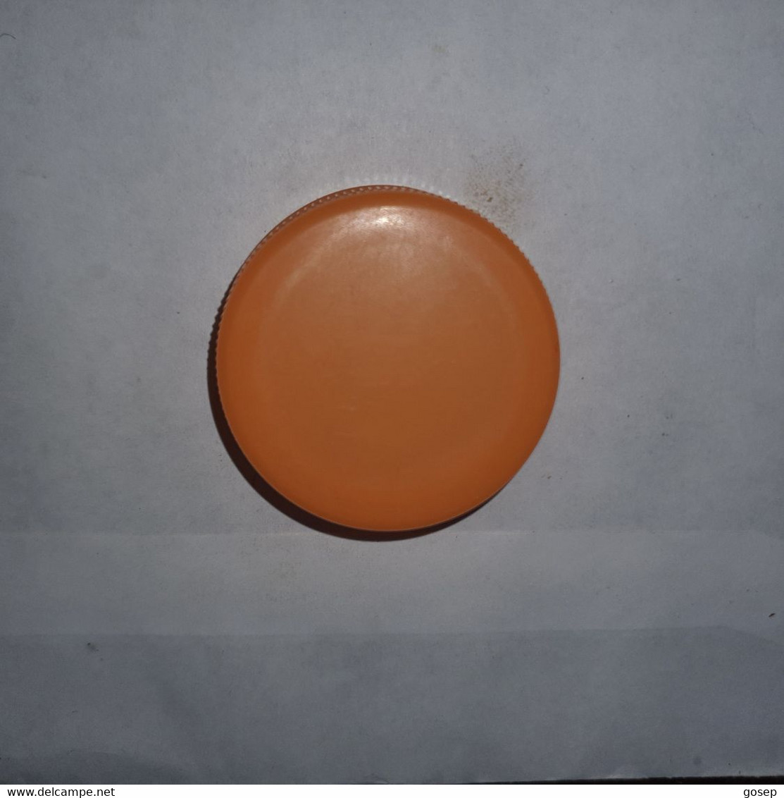 Capsules-(11)-Water Cap-plastic-orange-(lokking Out Side)-used - Limonade
