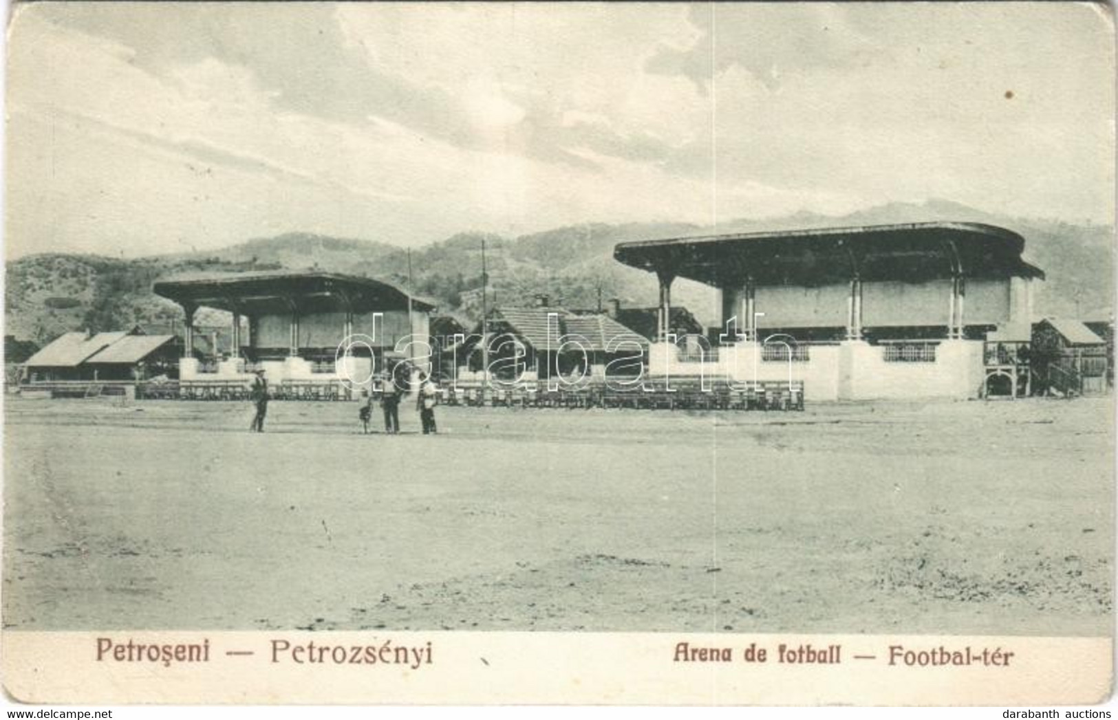 * T2/T3 Petrozsény, Petrosani; Football Tér, Focipálya, Aláírások A Hátoldalon / Football Field, Signatures On The Backs - Non Classés