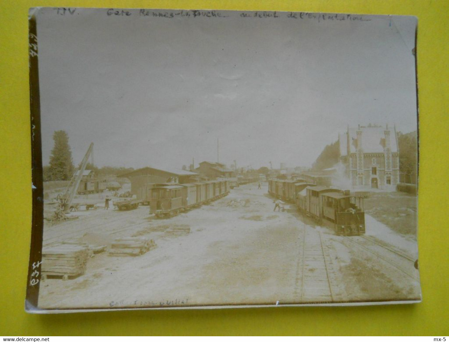 Photo T I V , En Gare De Rennes La Touche , Collection Guittet, Tramways ,vue D'ensemble - Eisenbahnen