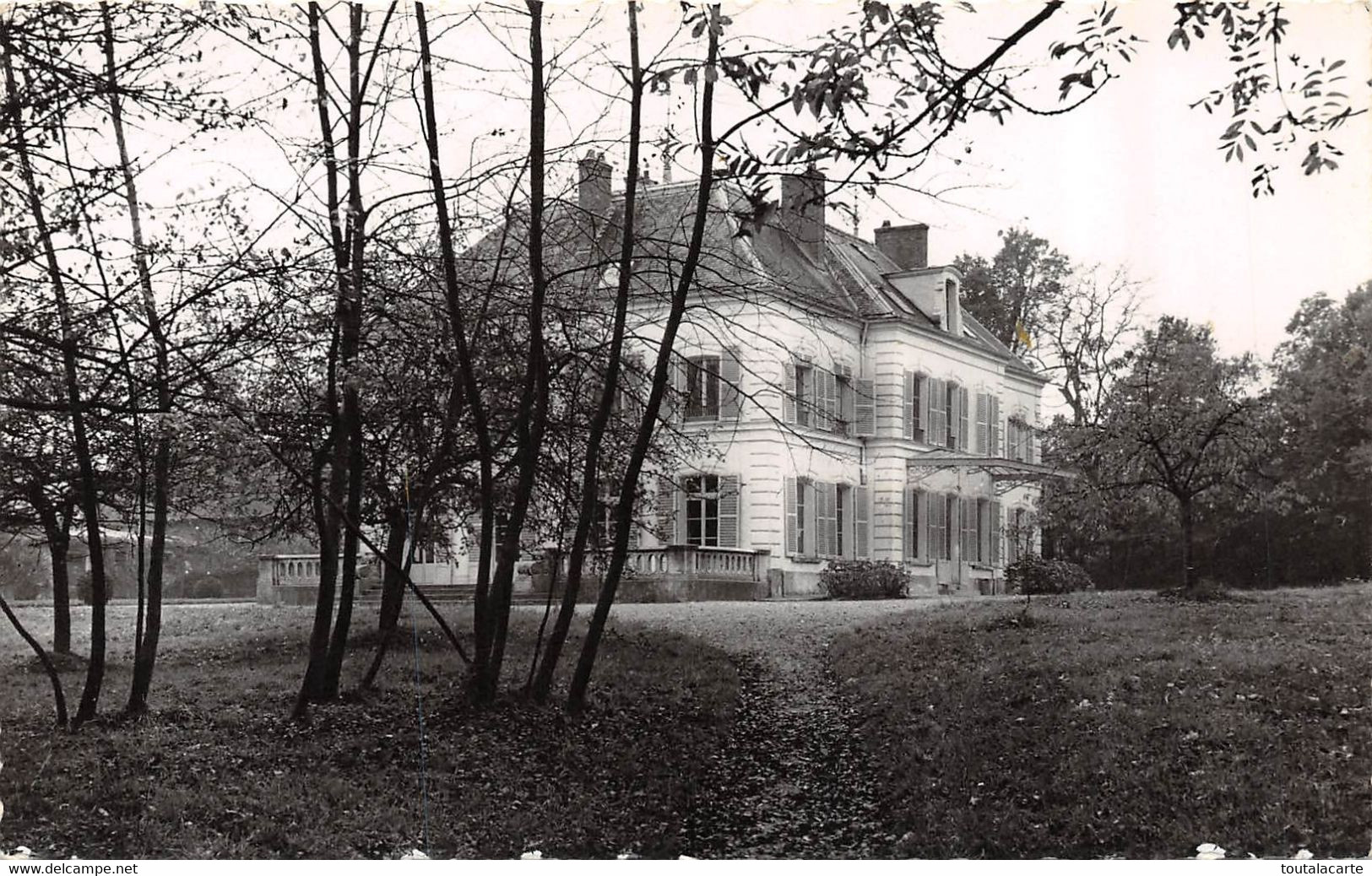 CPSM 94 VILLECRESNES CITE DES ROSES LA MAISON RELAIS SPIRITUEL - Villecresnes