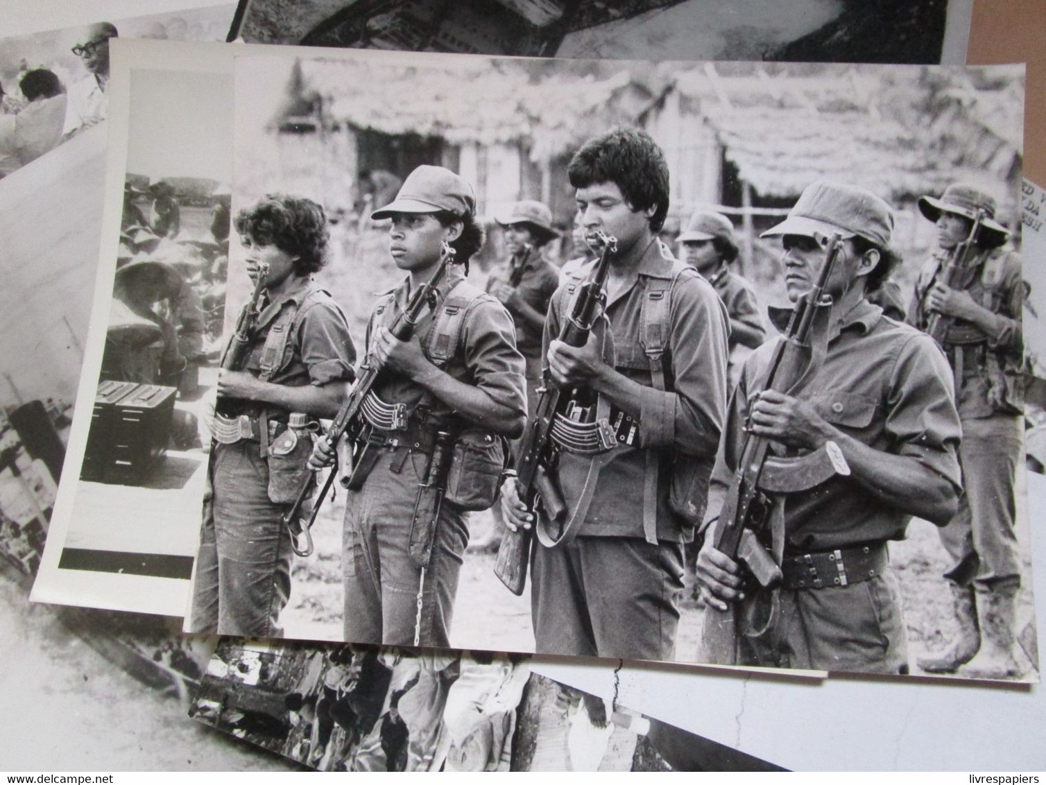 Lot 6 Photos Vietnam Cambodge Inde Nicaragua Guerre Presse - Guerre, Militaire