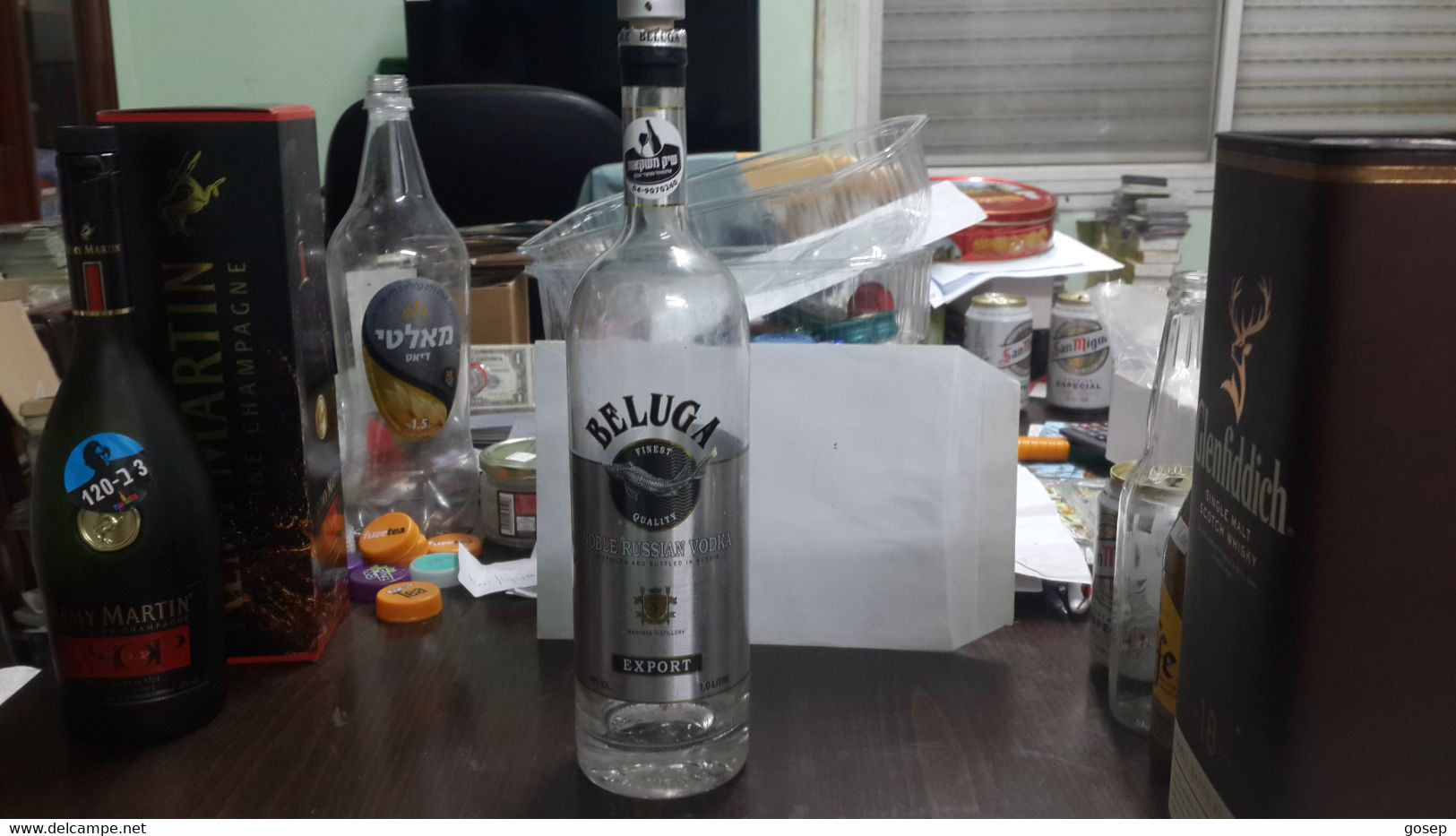 Russia-BELUGA-noble Russian Vodka-export-(40%%)-(1liter)-good-botlle - Other & Unclassified