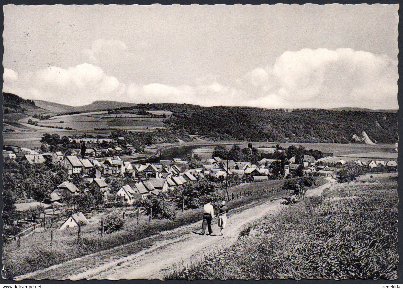 E6727  Hehlen - Lina Lampe - Foto Wagner, Vlotho - Holzminden