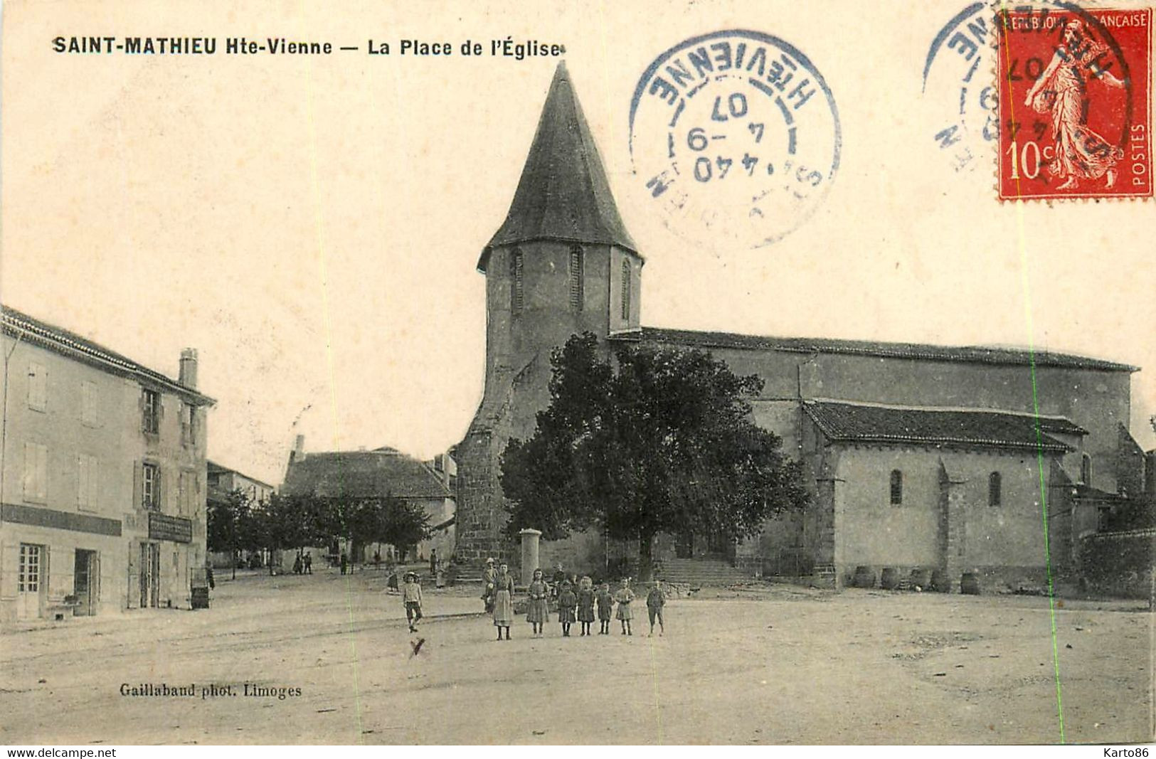 St Mathieu * La Place De L'église * Groupe D'enfants - Saint Mathieu