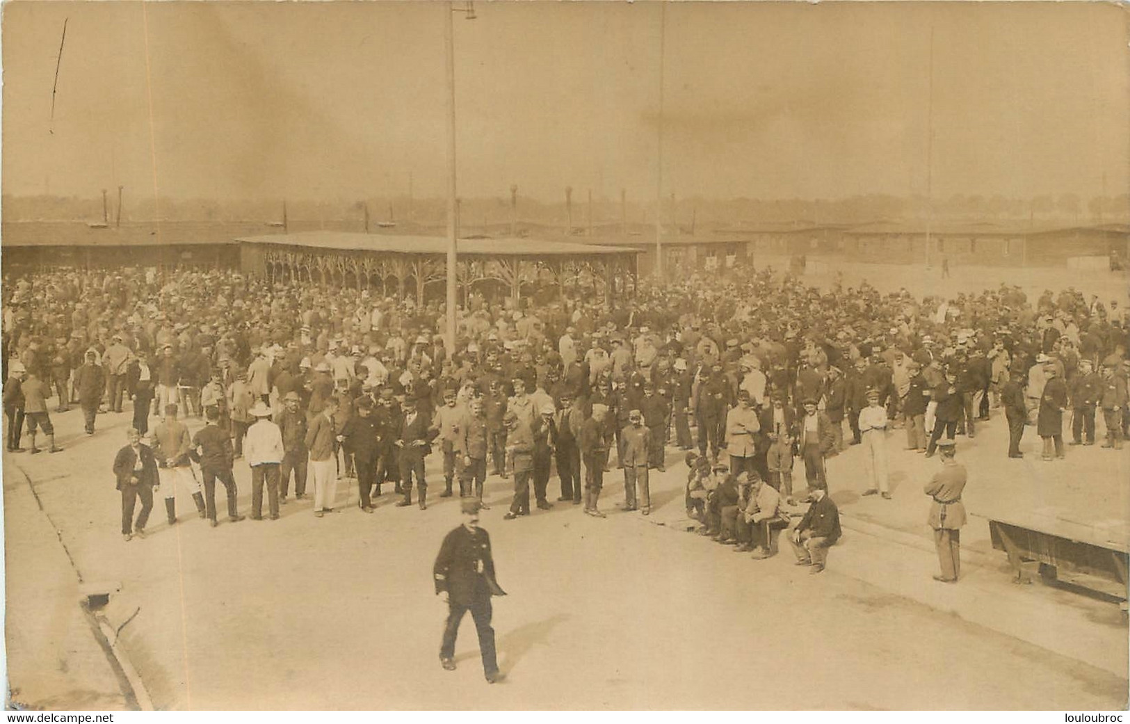 FRIEDRICHSFELD CARTE PHOTO CAMP DE PRISONNIERS ENVOI DE EMILE REMES  MATRICULE 4354 - Guerra 1914-18