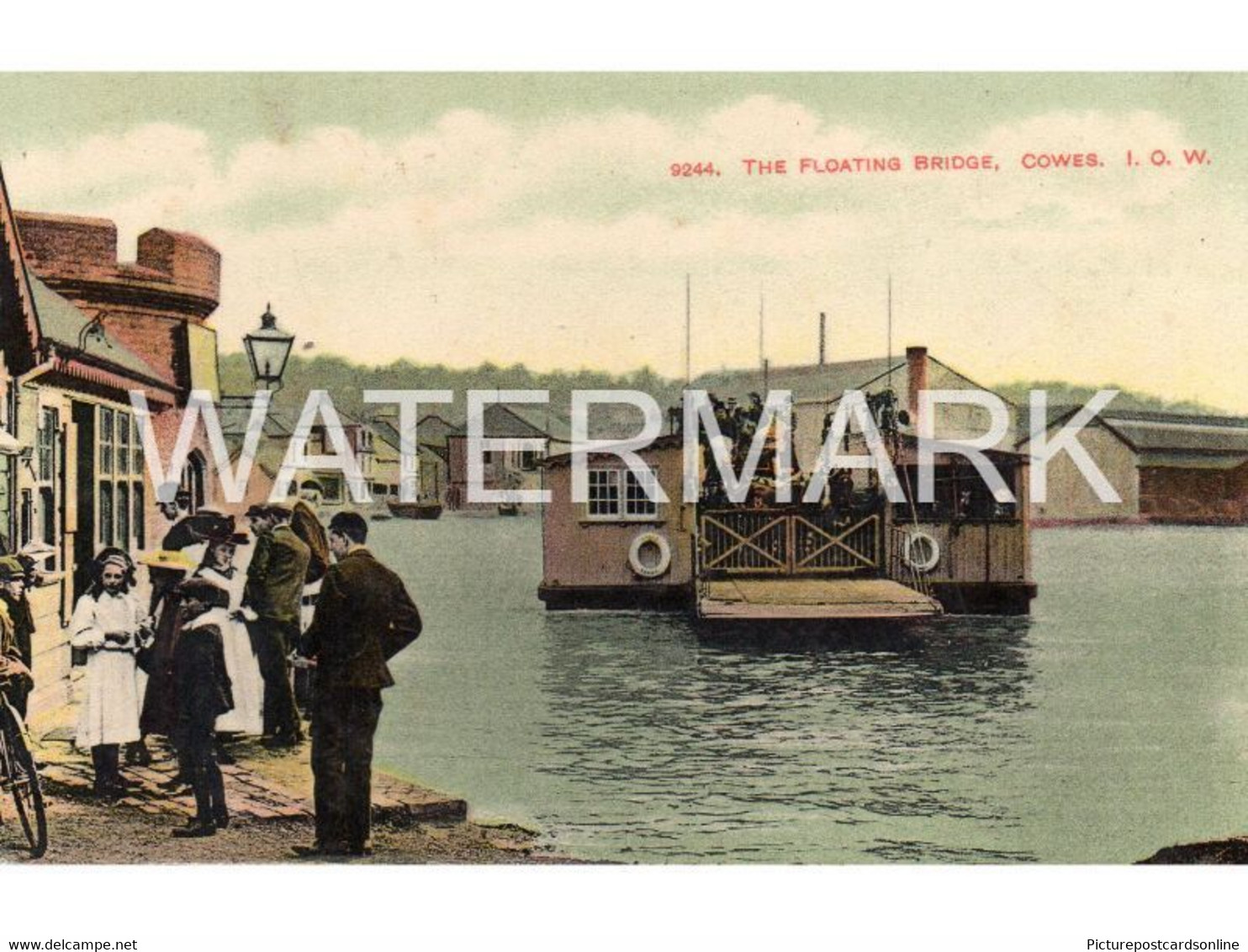 THE FLOATING BRIDGE COWES OLD COLOUR POSTCARD ISLE OF WIGHT - Cowes
