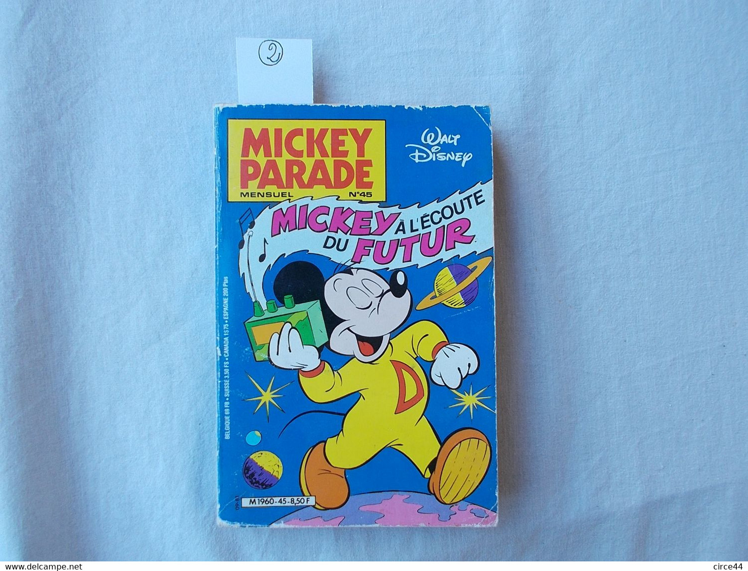 JOURNAL DE MICKEY.WALT DISNEY.MICKEY PARADE.256 PAGES.ANNEE 1983..MICKEY A L'ECOUTE DU FUTUR - Mickey Parade