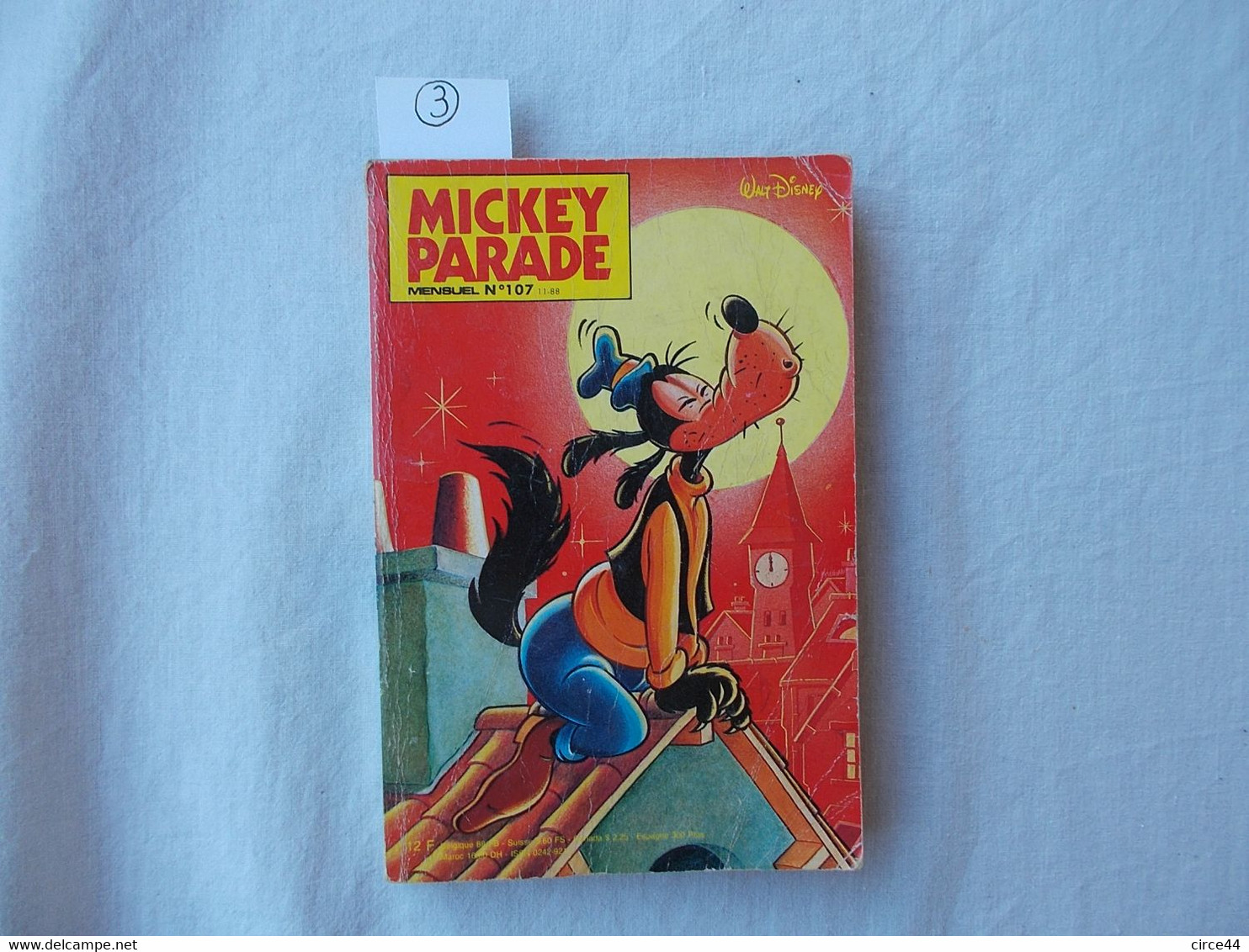 JOURNAL DE MICKEY.WALT DISNEY.MICKEY PARADE.224 PAGES.ANNEE 1988..MICKEY FAIT LE GROS DOS - Mickey Parade