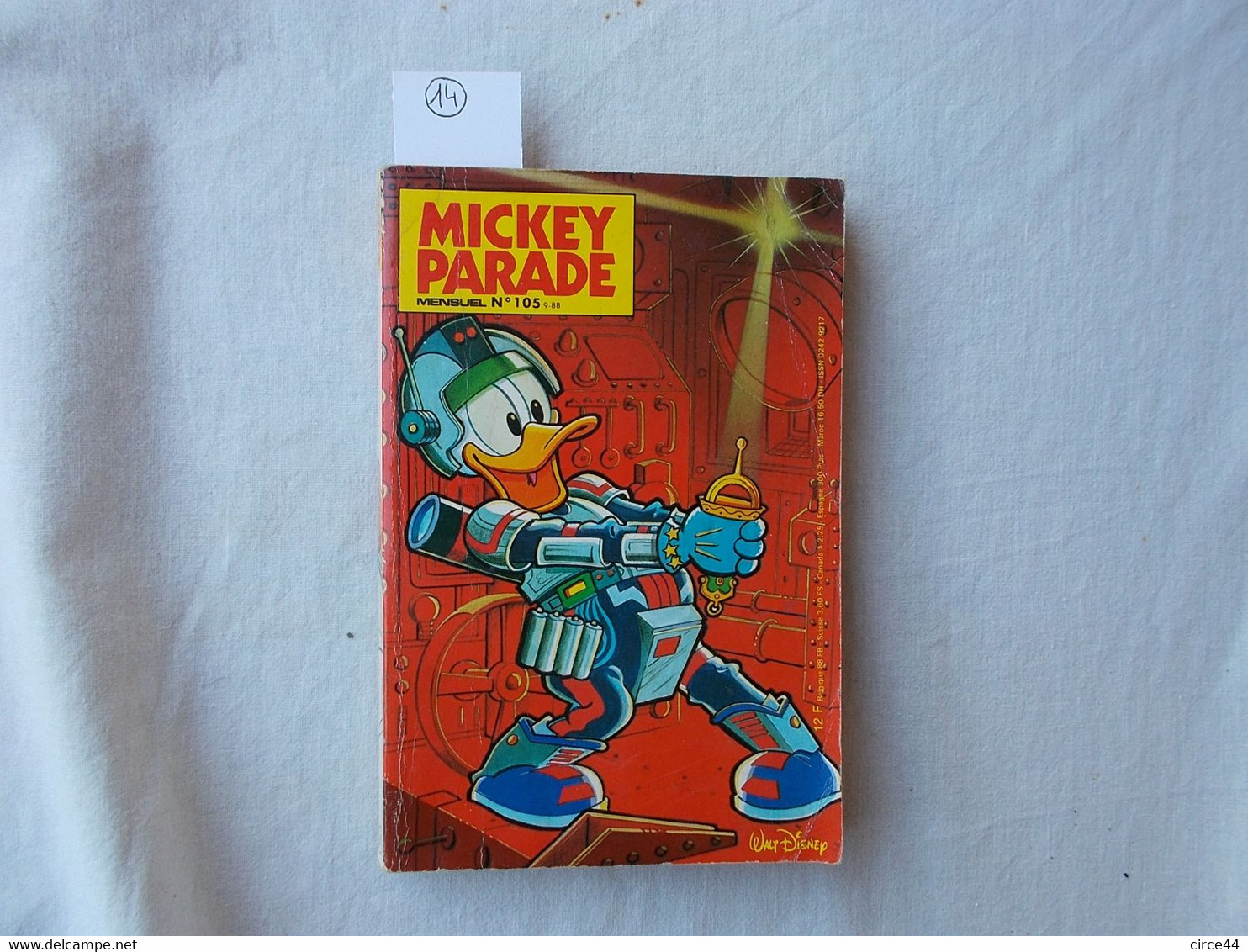 JOURNAL DE MICKEY.WALT DISNEY.MICKEY PARADE.224 PAGES.ANNEE 1988..MICKEY FAIT LE GROS DOS. - Mickey Parade