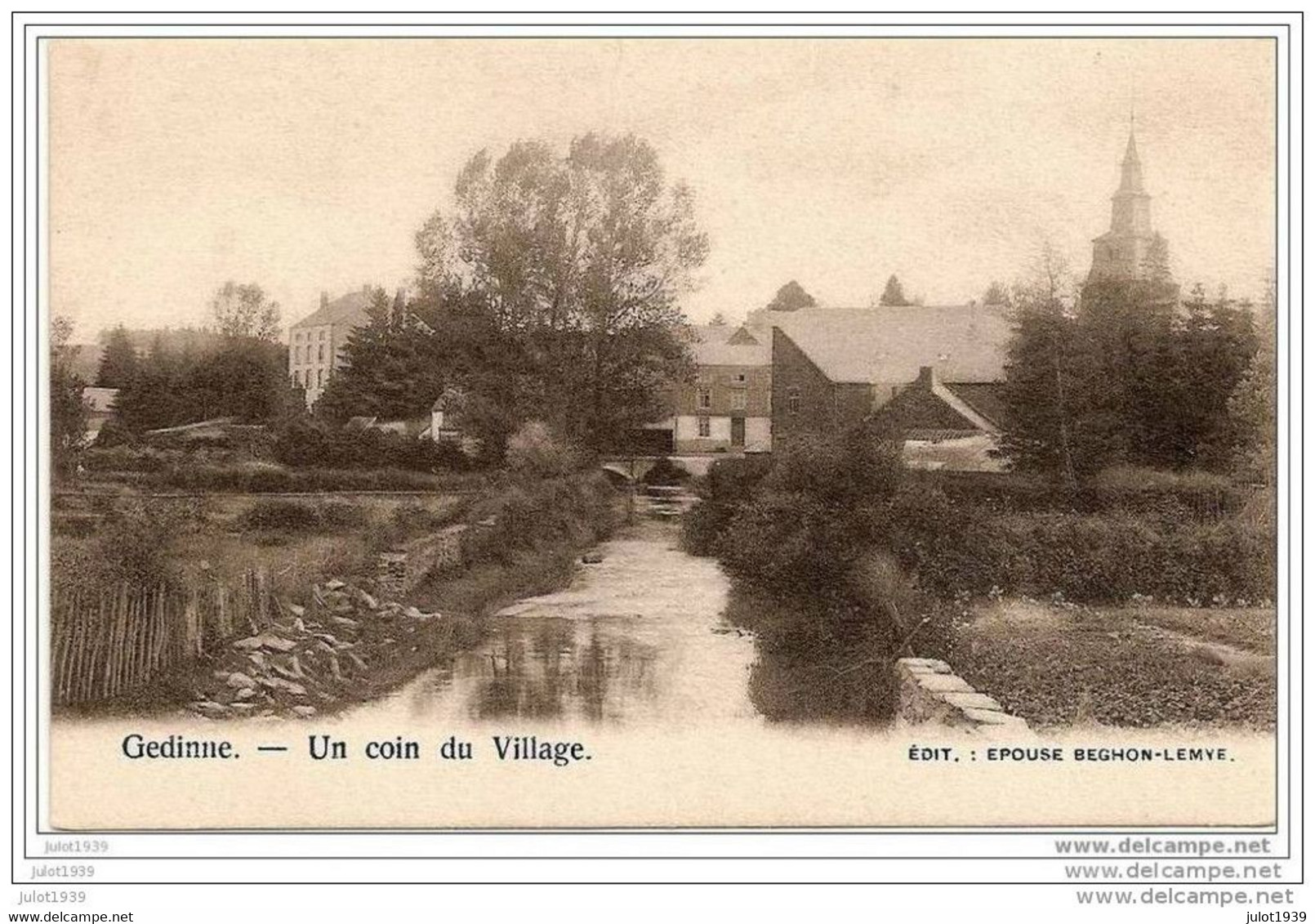 GEDINNE ..-- Un Coin Du Village . PUB : Van Cortenbergh .    Voir Verso . - Gedinne