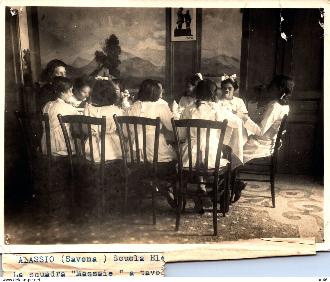 ALASSIO-SV -Fotocartolina 12,50 X16,50-"Scuola Elementare-LA Squadra Cuoche (massaie) A Tavola- - Savona