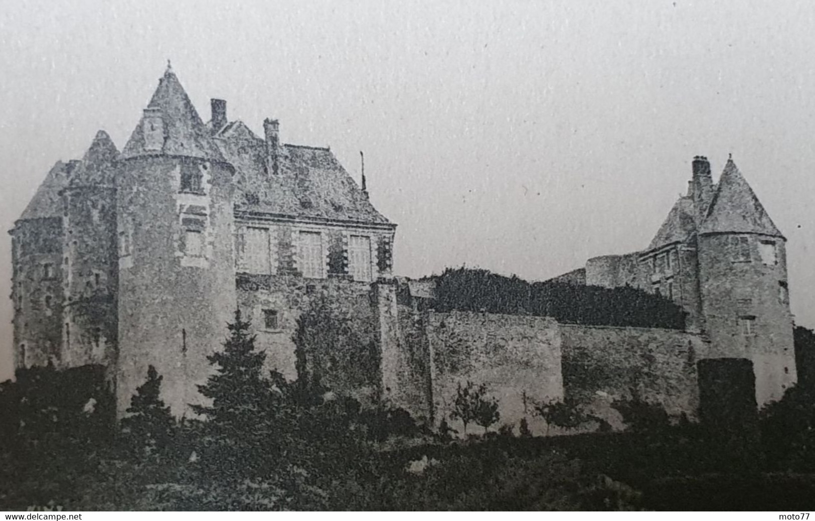 13 / BOUCHE Du RHONE - Luynes - Eglise , Château - CPA Carte Postale Ancienne - Vers 1920 - Luynes
