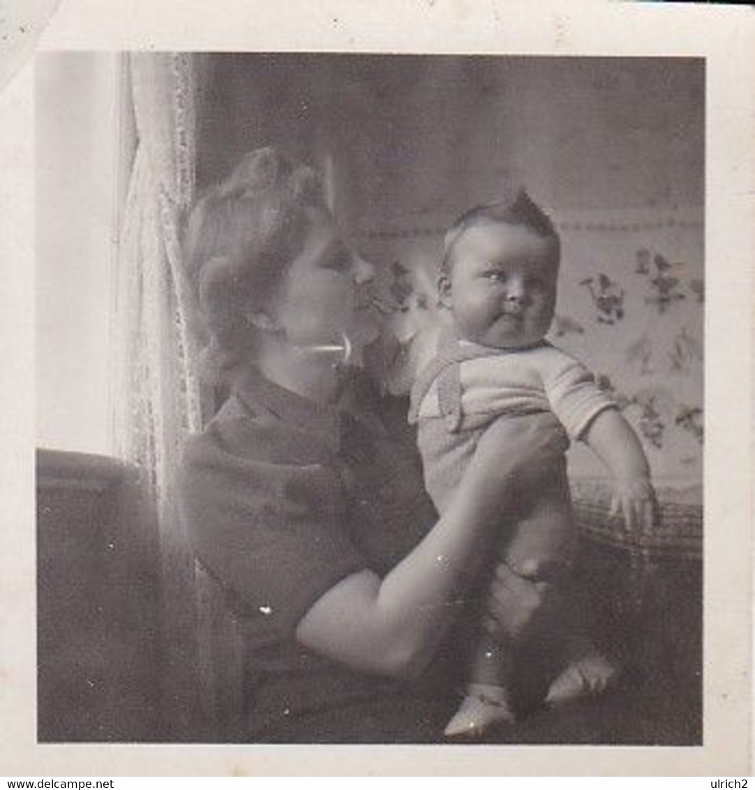 Foto Mutter Mit Kleinkind - Ca. 1950 - 5*5cm  (54009) - Non Classés