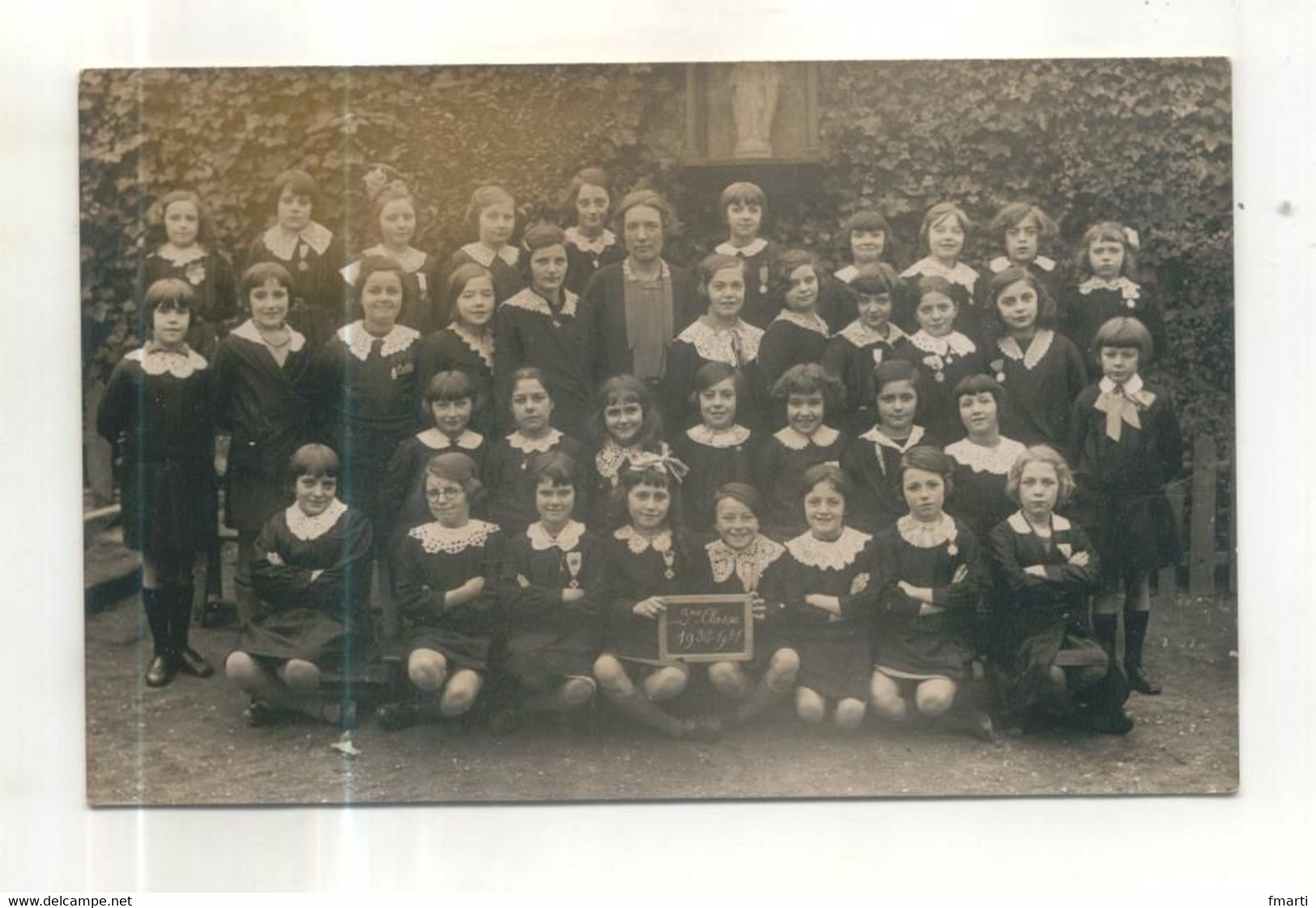 Carte Photo à Identifier : Ecole Des Filles, 3eme Classe, 1930-1931 - Te Identificeren