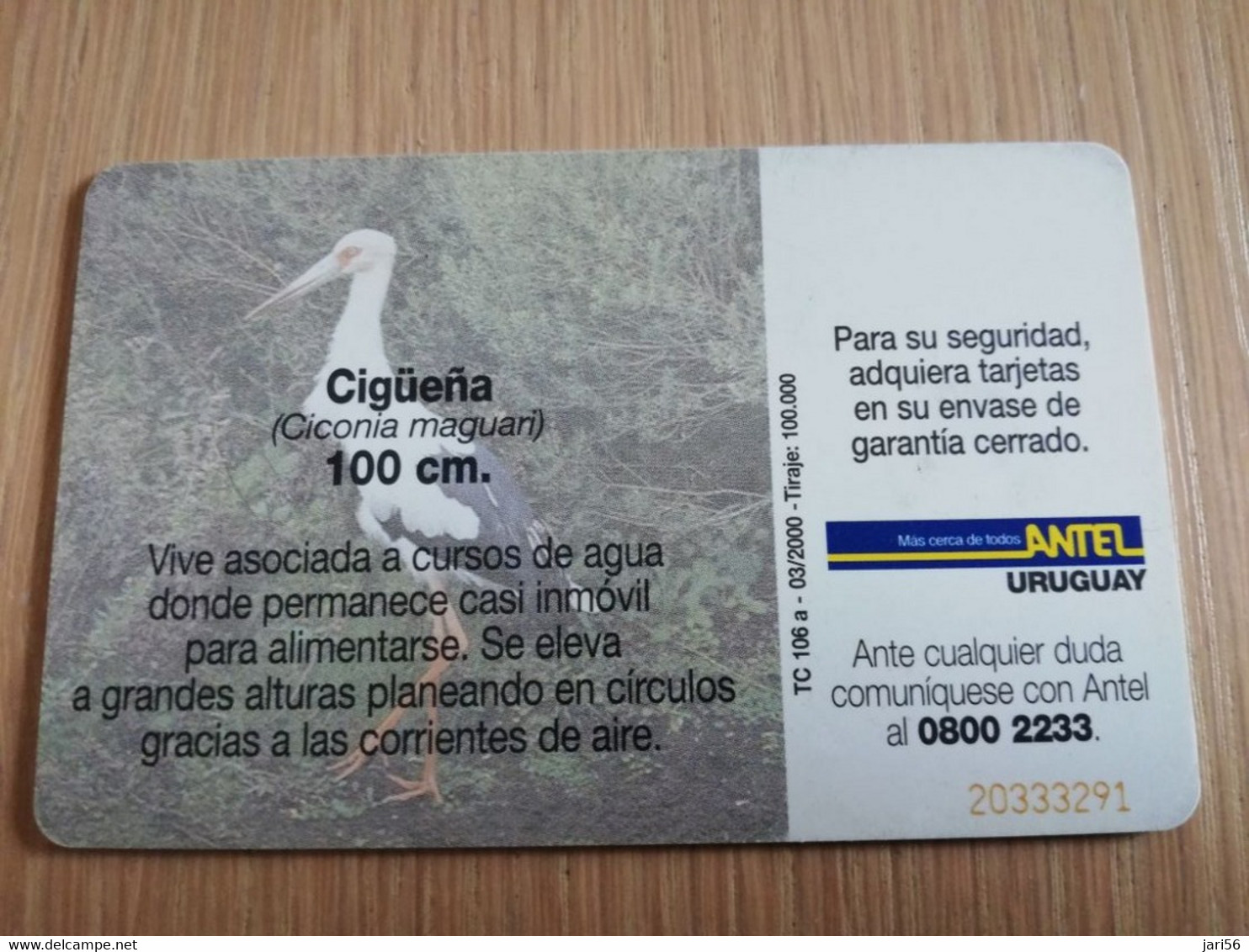 URUGUAY CHIPCARD  BIRD /VOGEL  $100   CIGUENA              Nice Used Card    **4529** - Uruguay