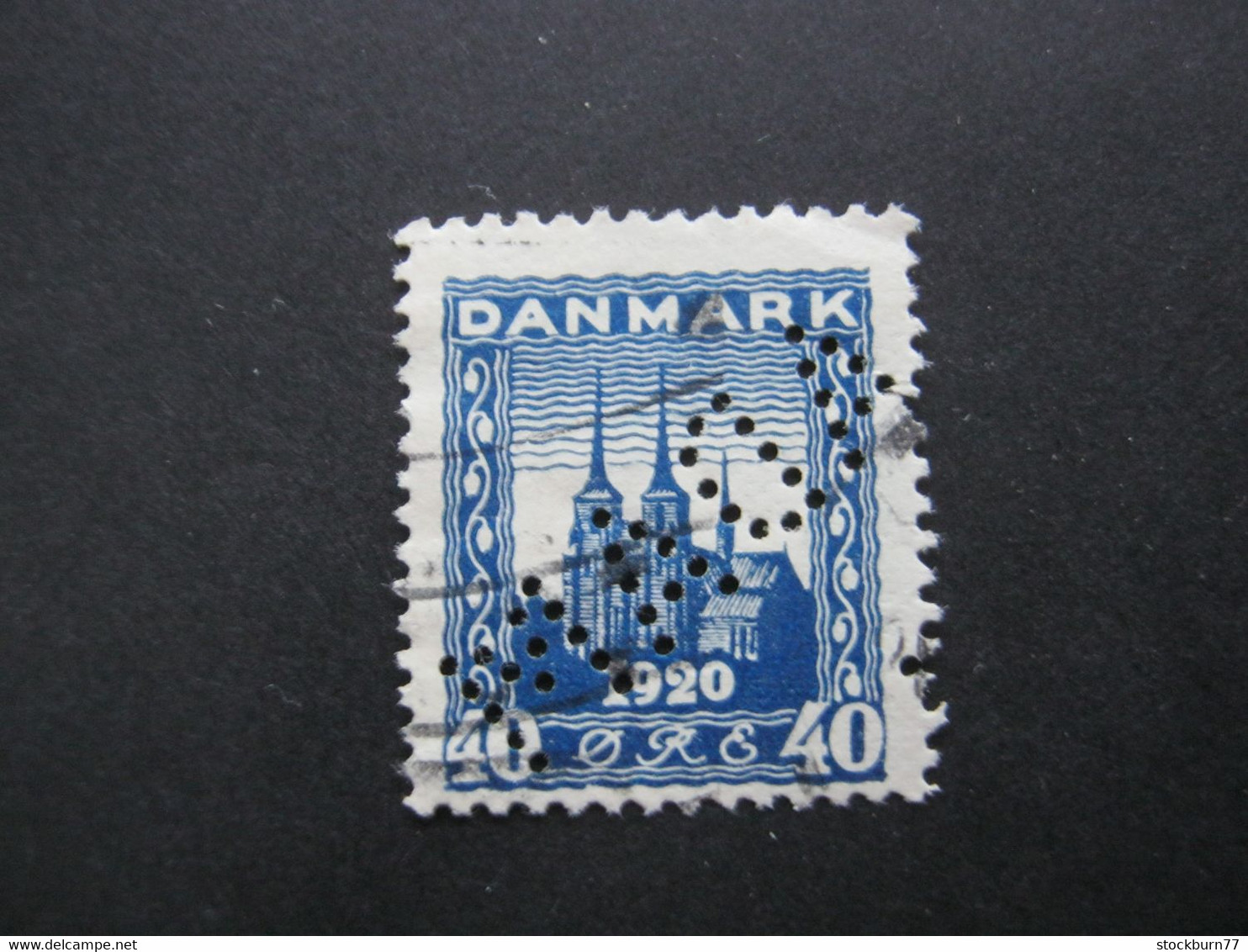 DÄNEMARK  ,  Firmenlochung,perfin - Used Stamps