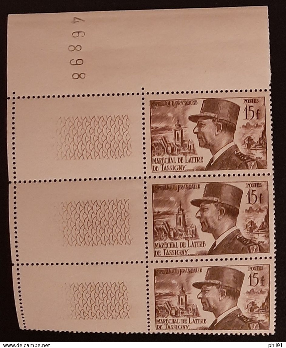 FRANCE    Maréchale De Lattre De Tassigny    Bande De 3     N° Y&T  920  ** - Unused Stamps