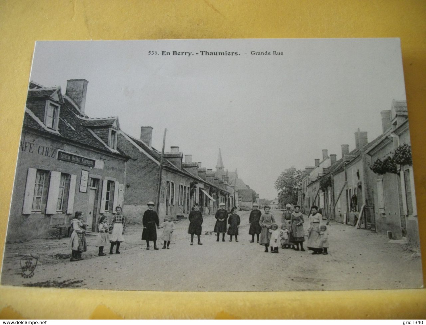 18 5561 CPA - 18 EN BERRY. THAUMIERS. GRANDE RUE - ANIMATION.CAFE. - Thaumiers