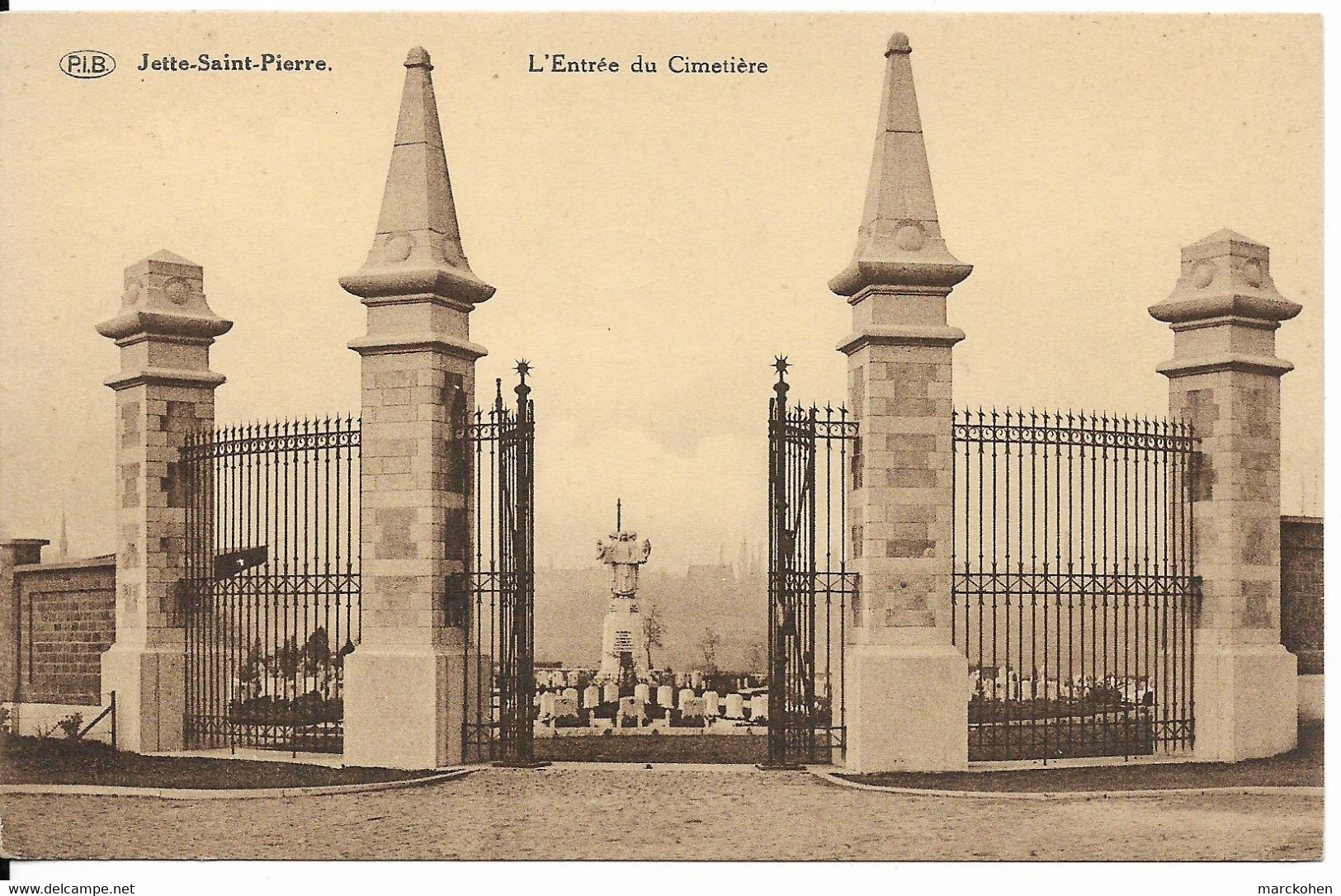 BRUXELLES (1090) :  Entrée Du Cimetière De Jette-Saint-Pierre Et Vue Sur La Pelouse D'honneur. CPA. - Jette